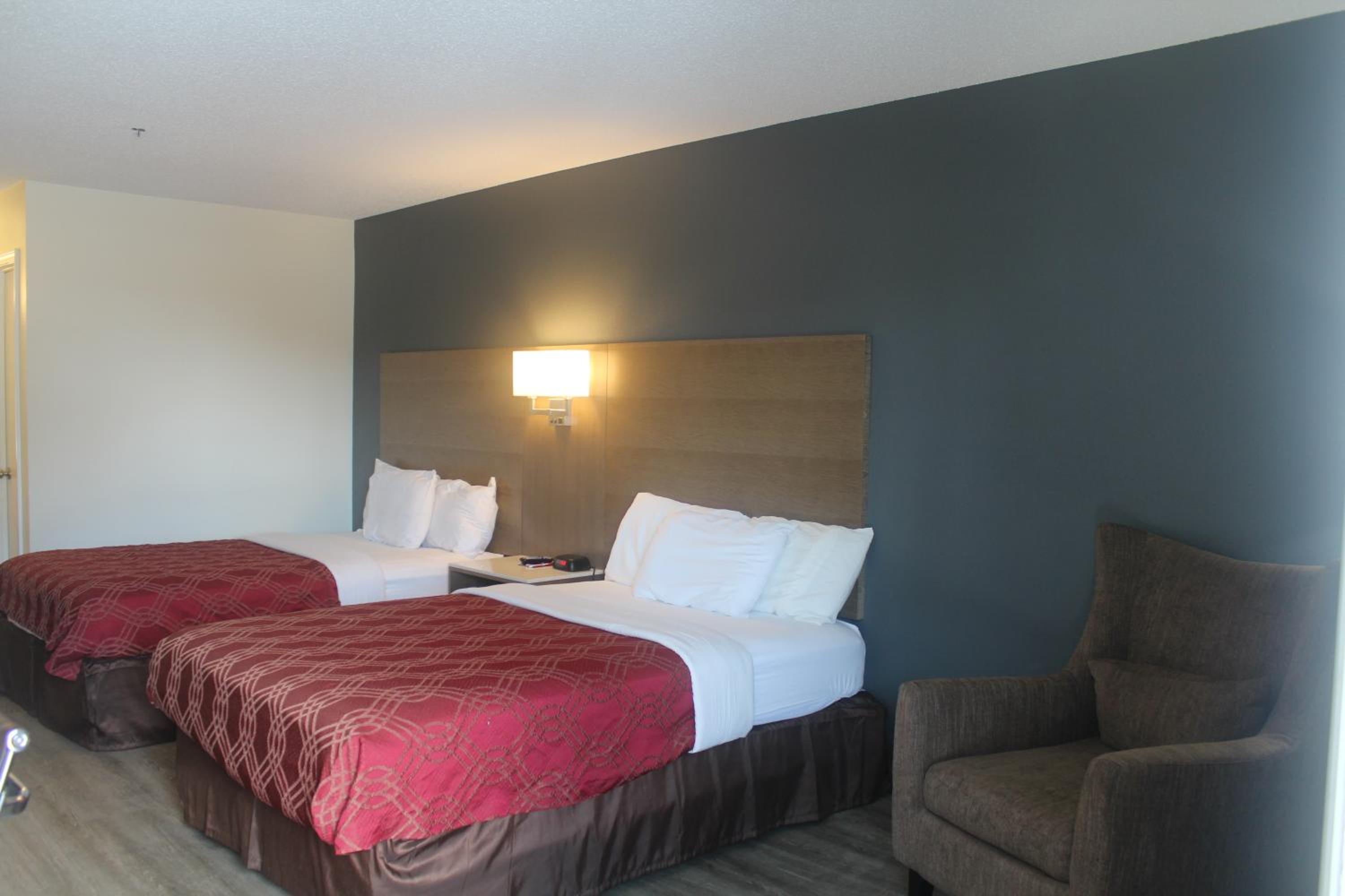 Double Room with Two Double Beds - Non-Smoking/Not Pet Friendly, photo 6