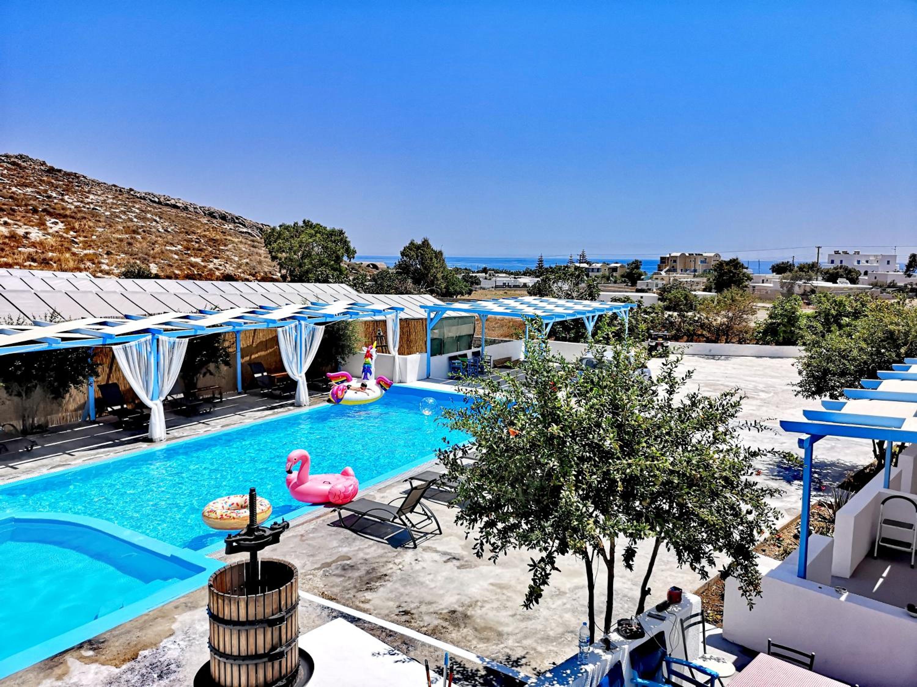 Apartment with Pool View  photo 3