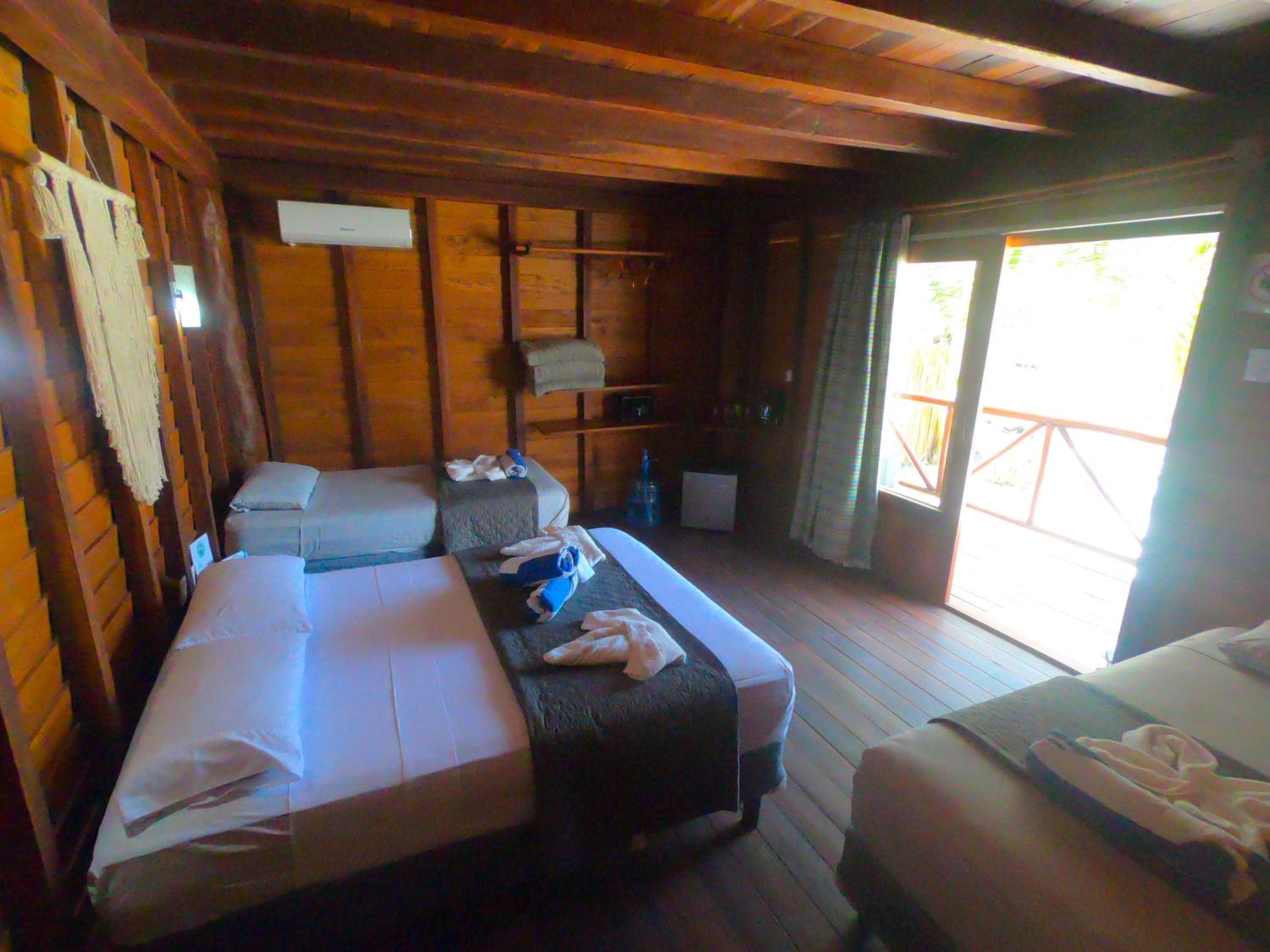 Quadruple Room with Sea View - Photo 24