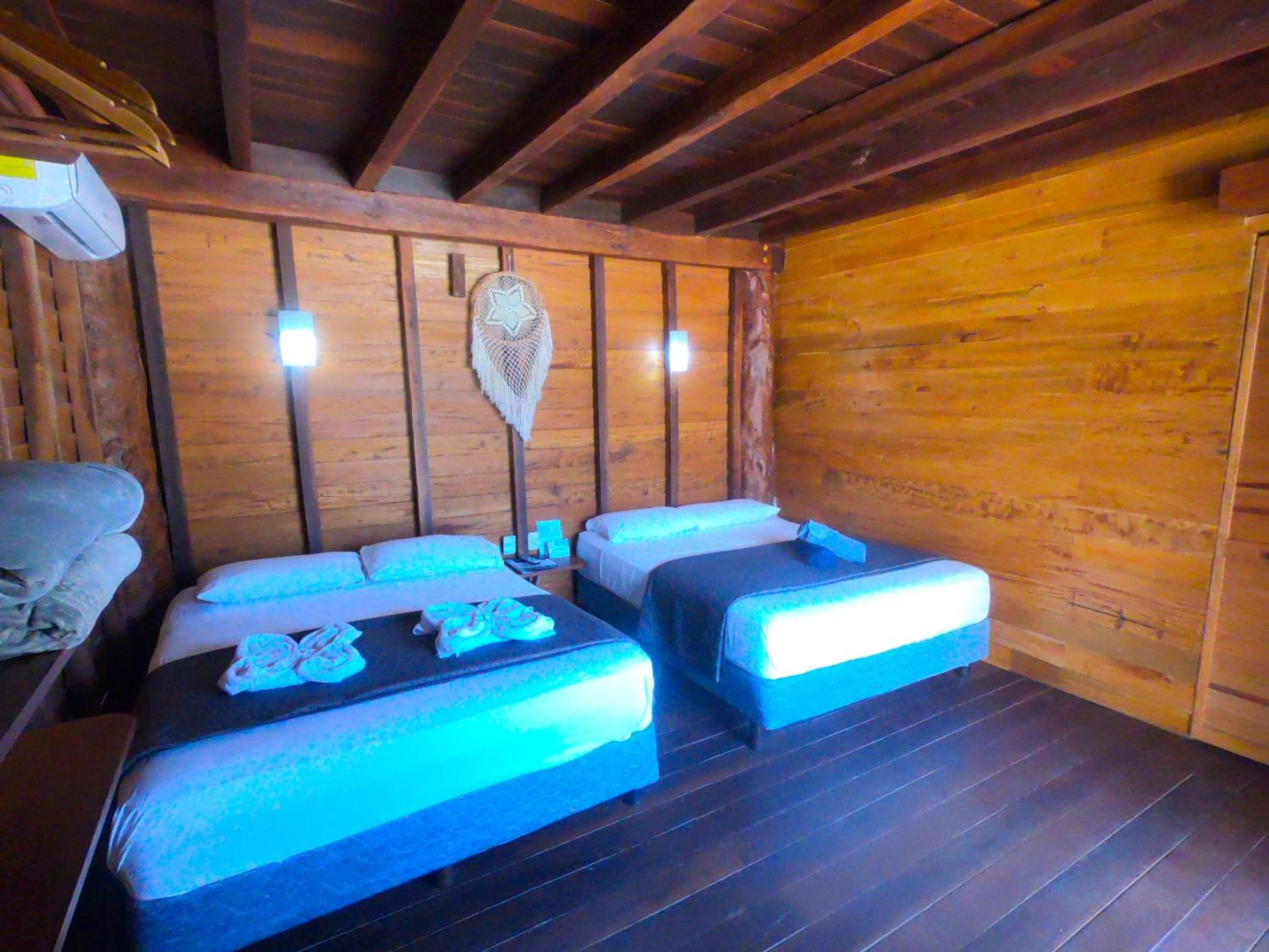 Twin Room with Sea View - Photo 18