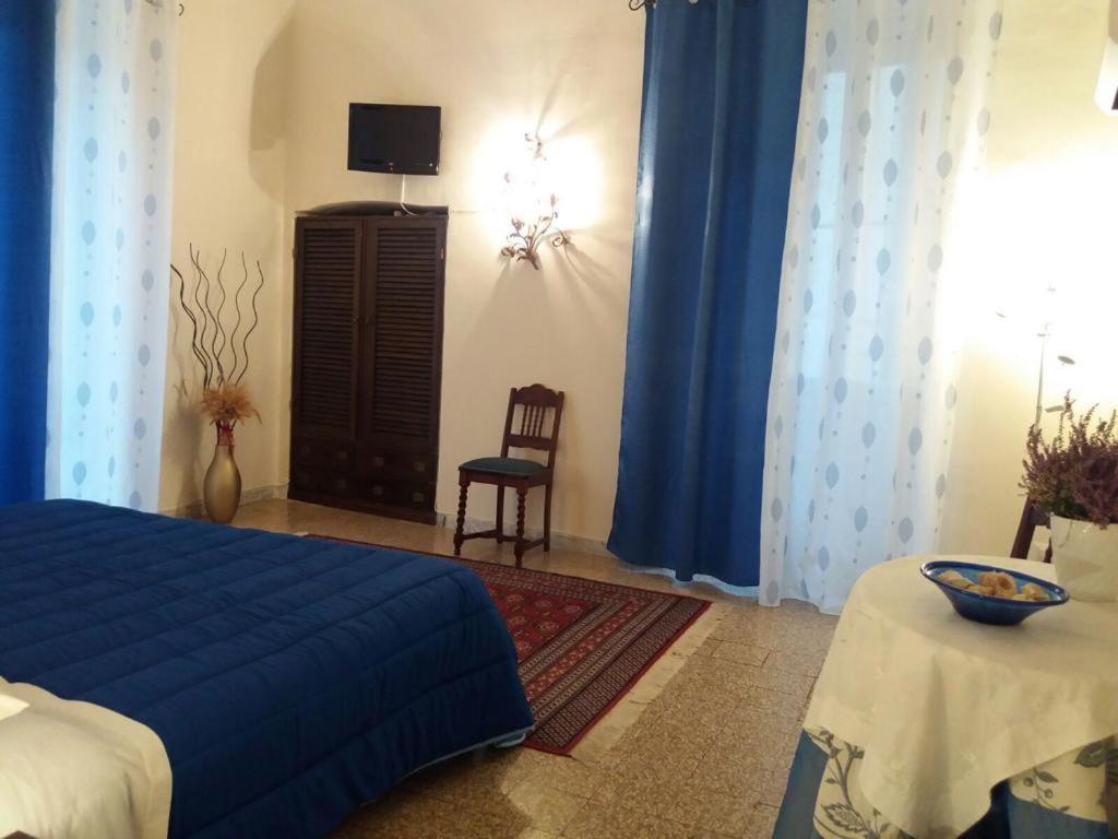 One-Bedroom Apartment with City View photo 1