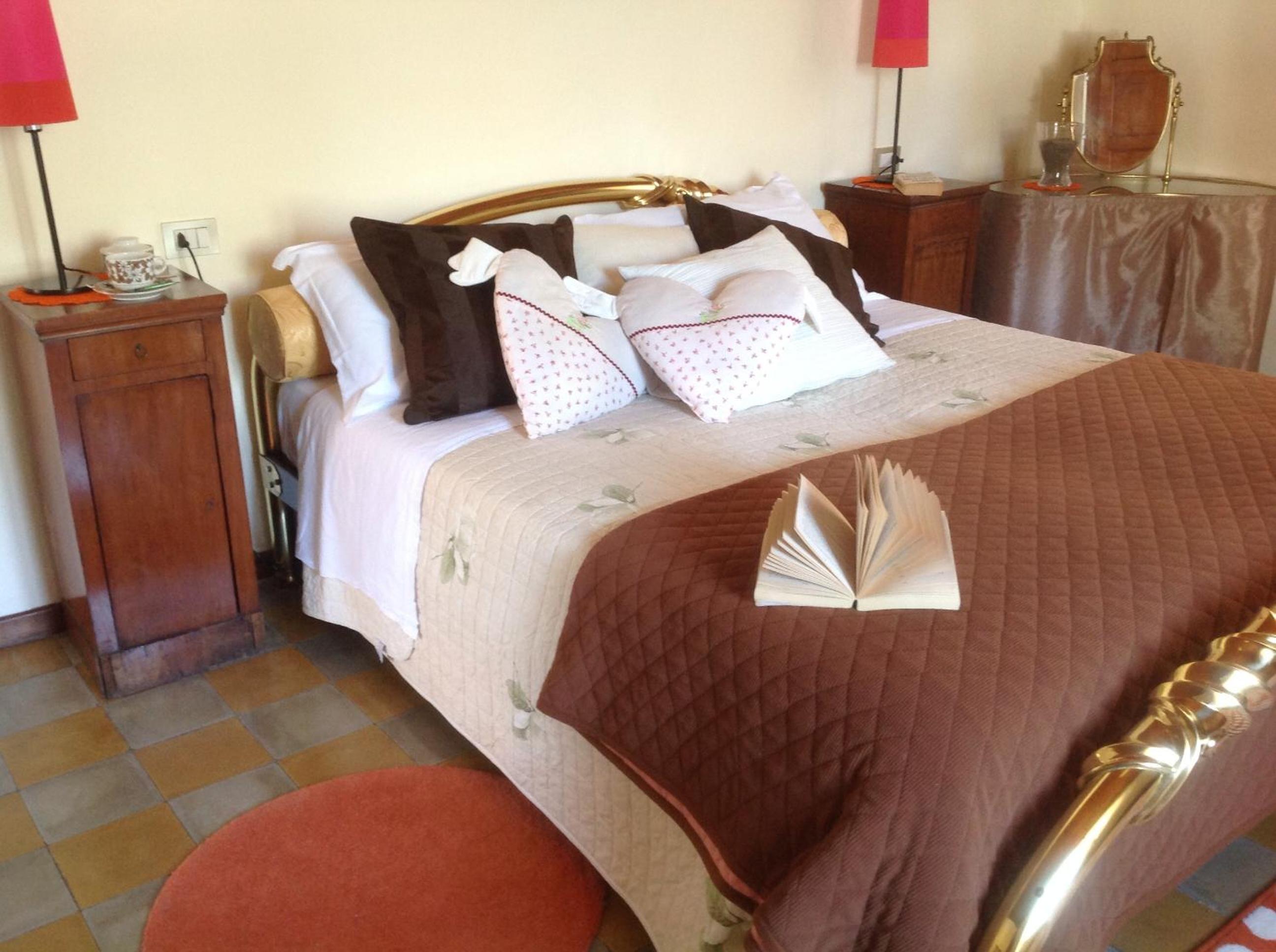One-Bedroom Apartment with Lake view (2 Adults) photo 1