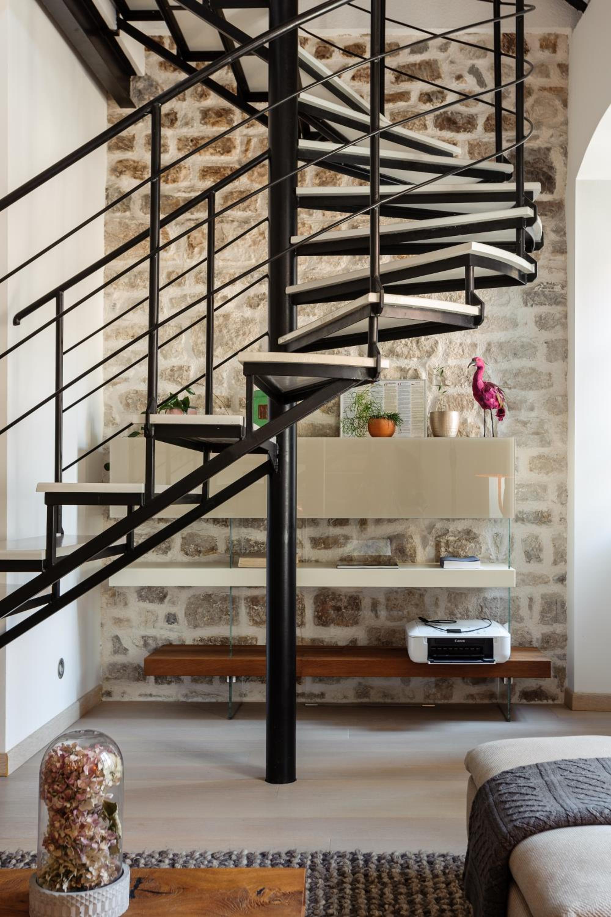 One-Bedroom Apartment - Photo 20