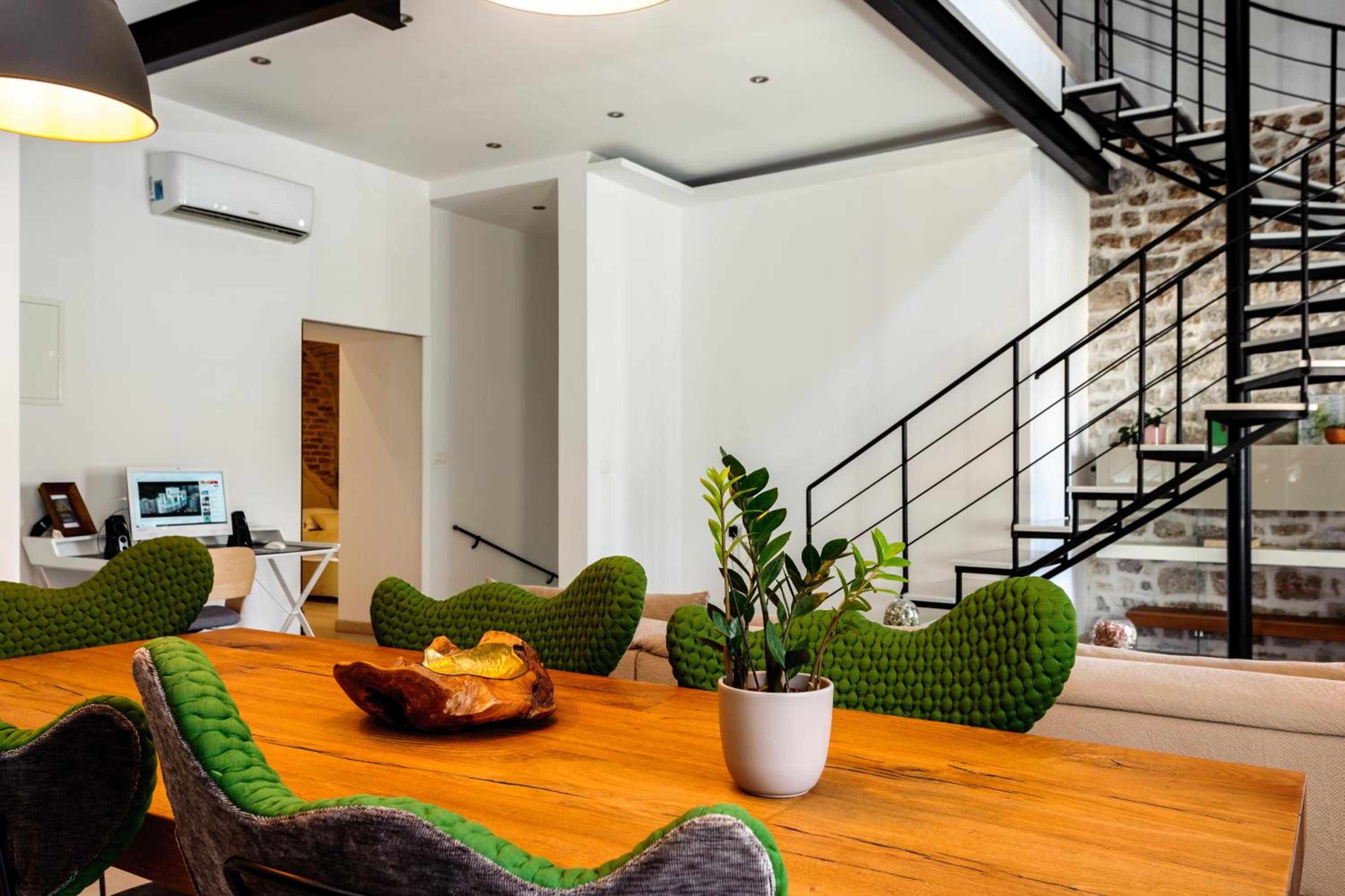 One-Bedroom Apartment - Photo 15