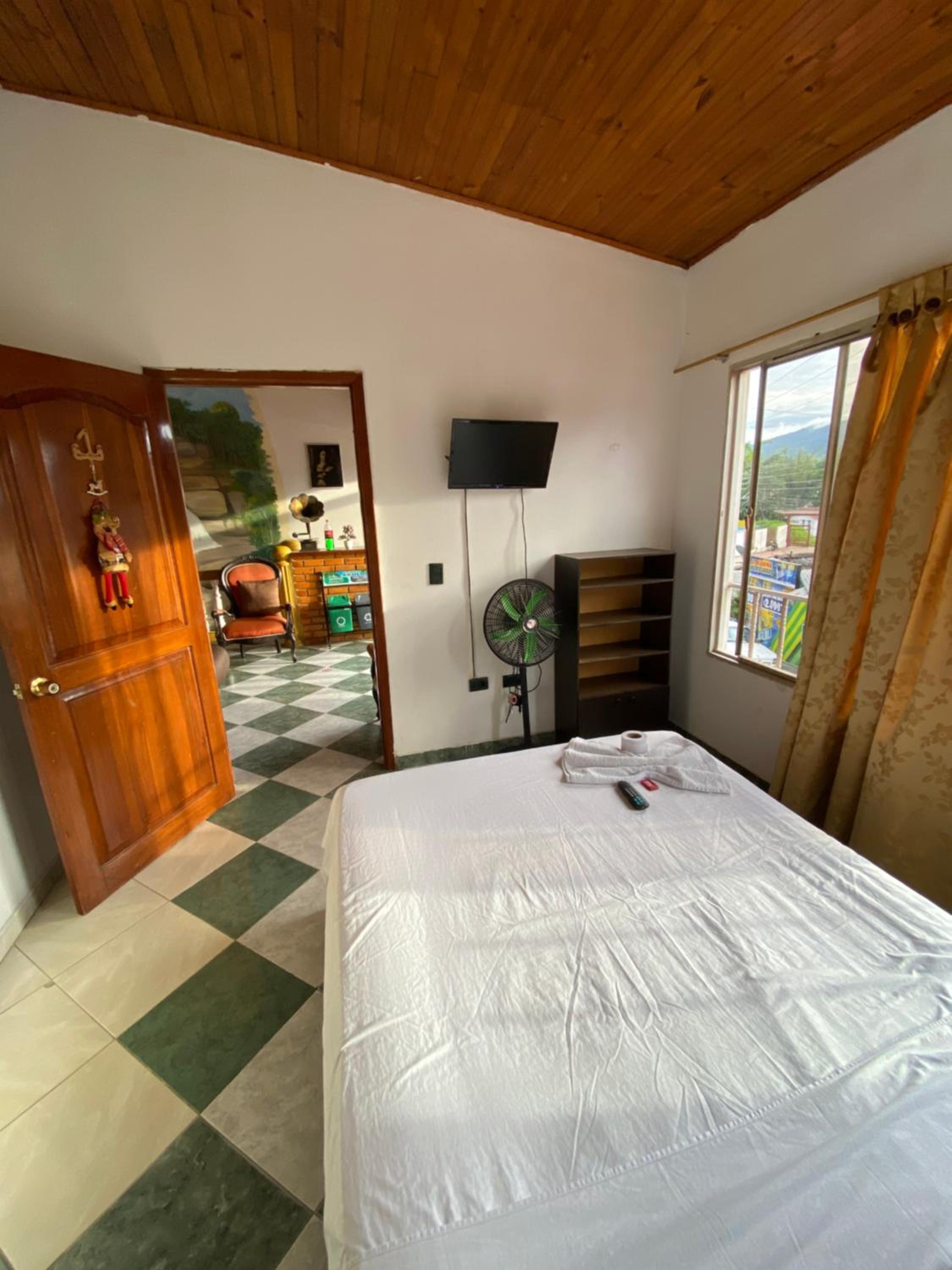 Double Room with Private Bathroom photo 1