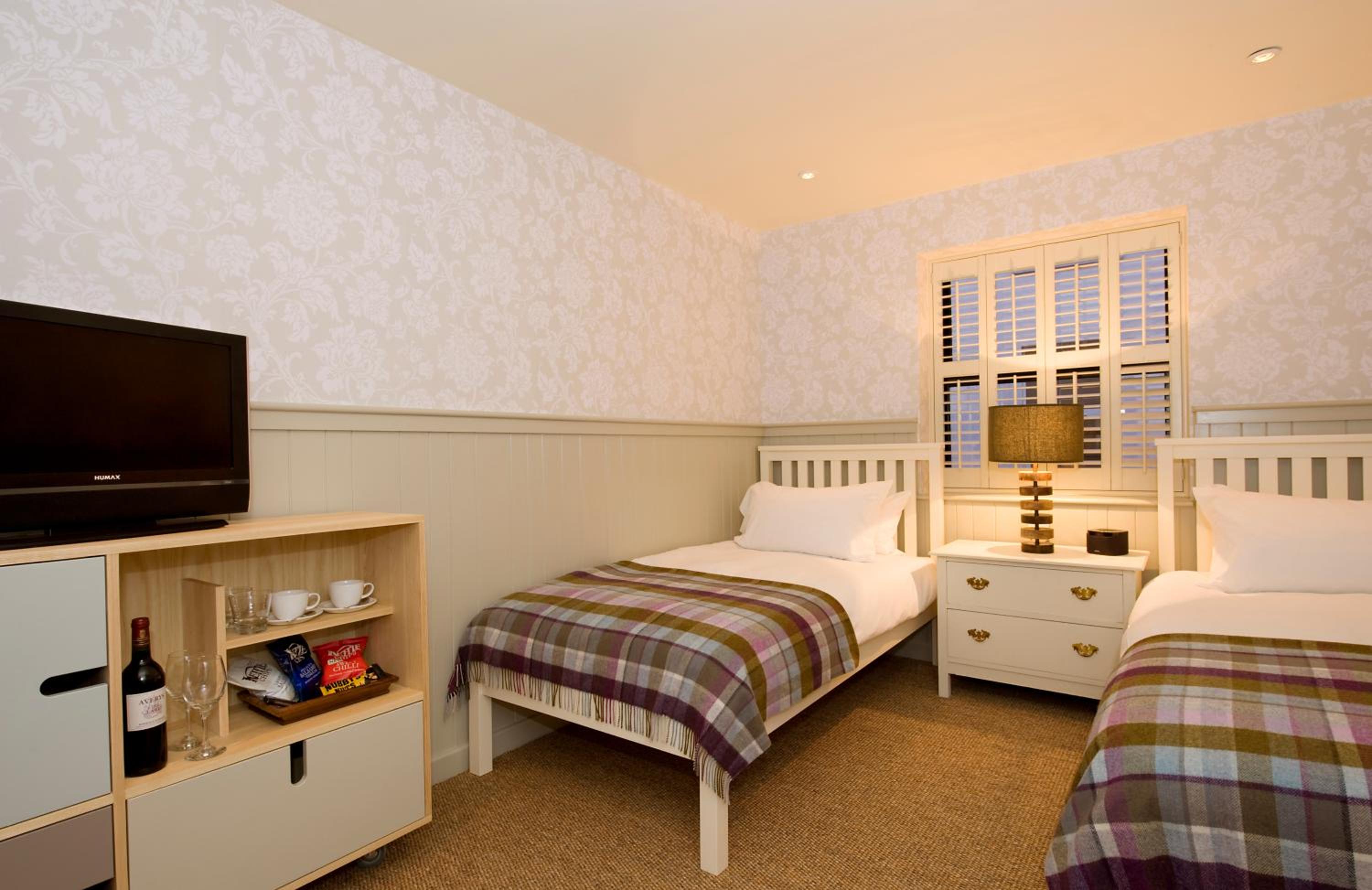 Twin Room - Photo 4
