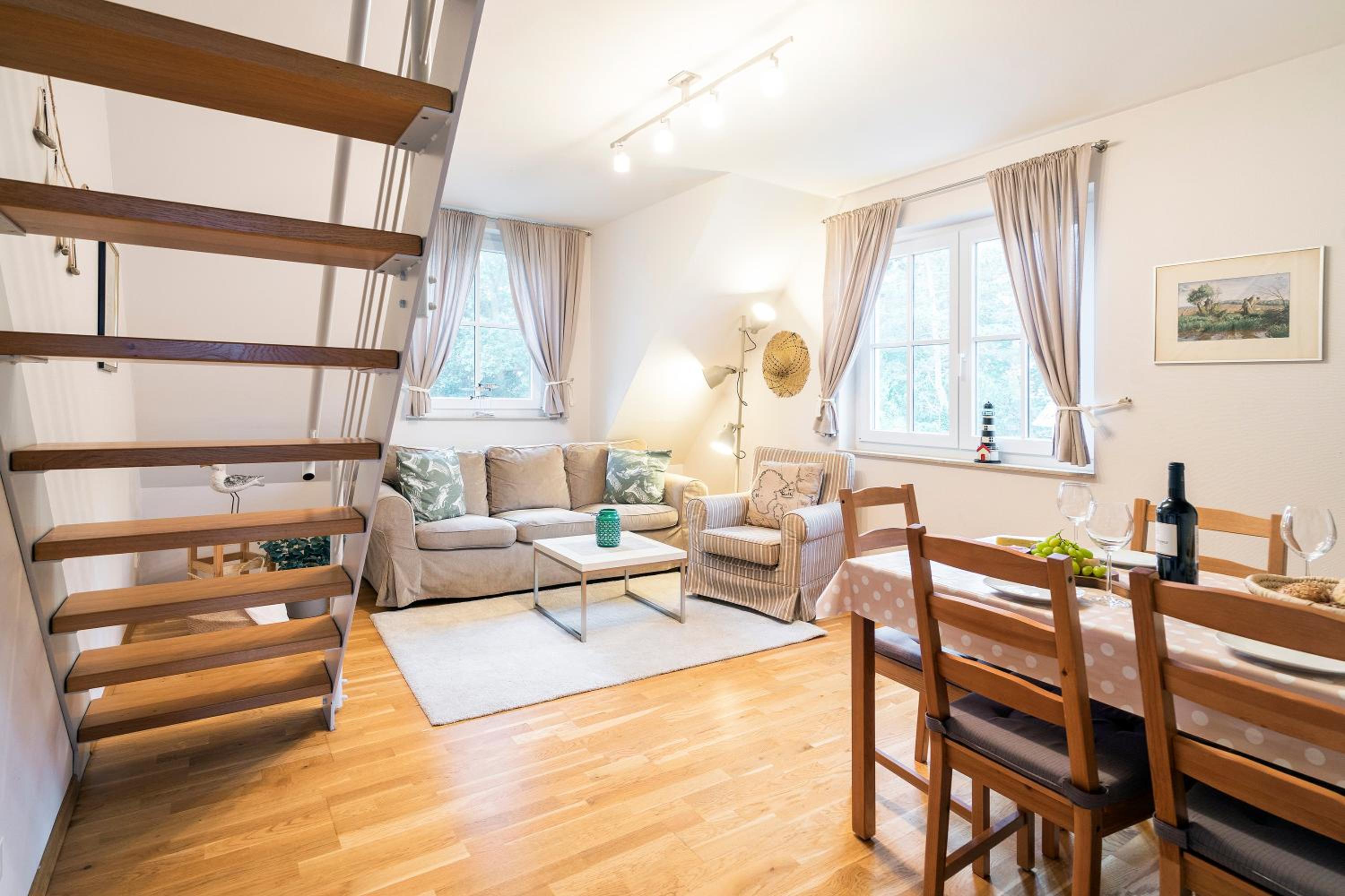 Apartment - Split Level photo 3