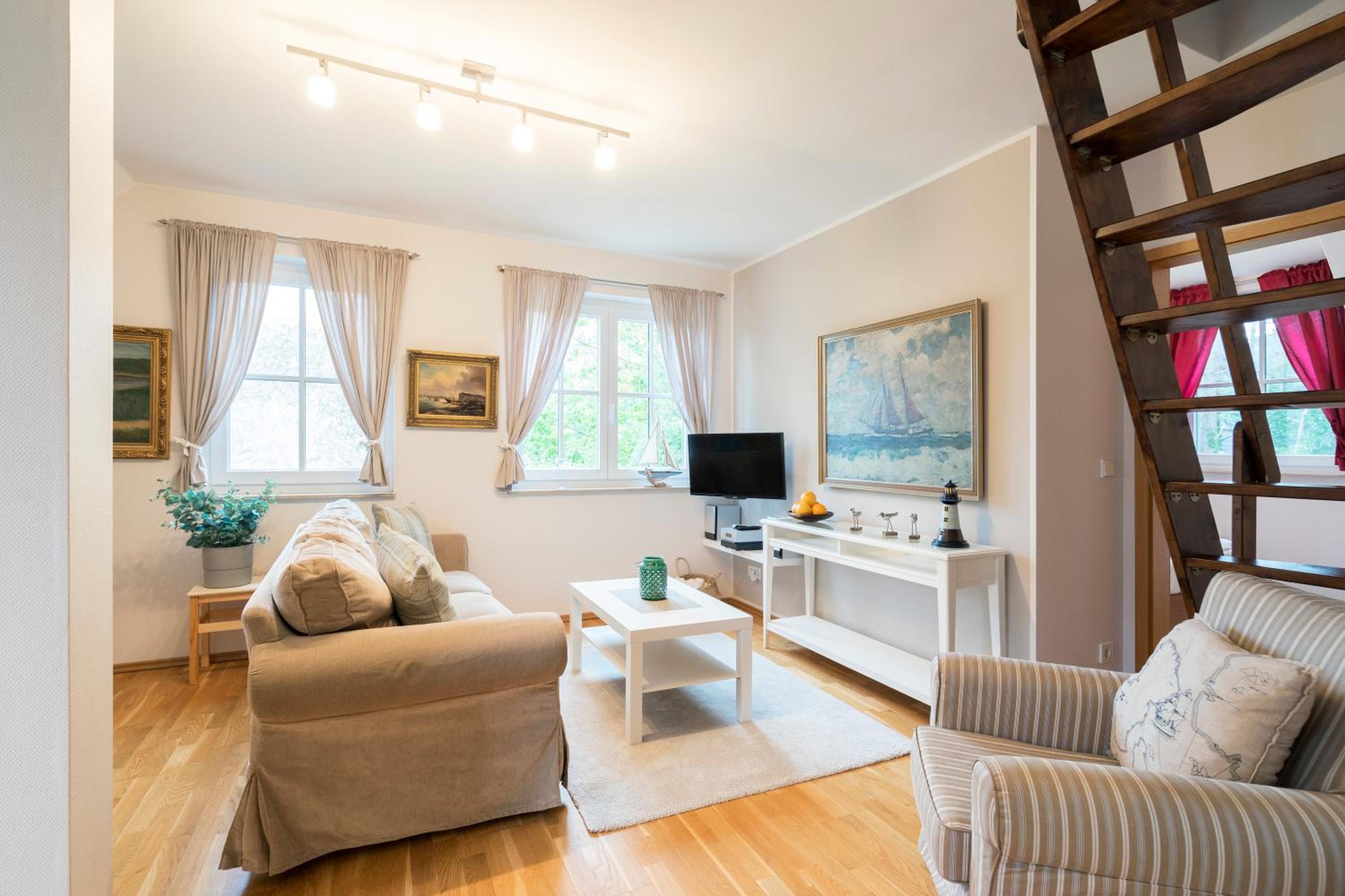 Apartment - Split Level photo 1