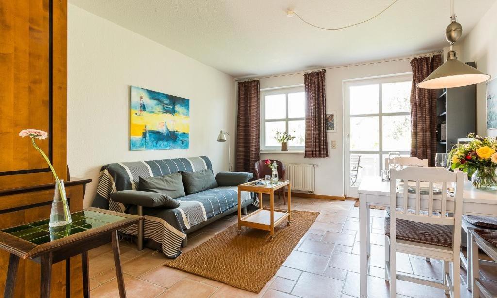 Apartment with Balcony photo 1