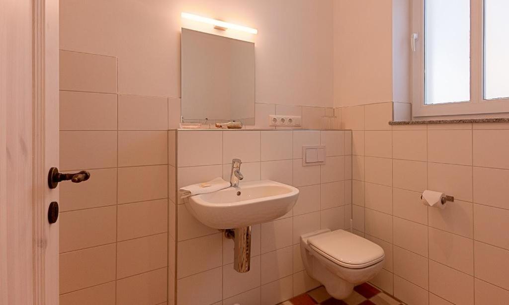 Apartment with Terrace photo 2