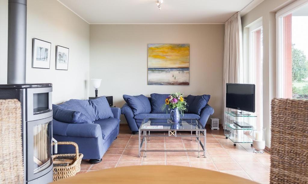 Apartment with Lake View photo 1