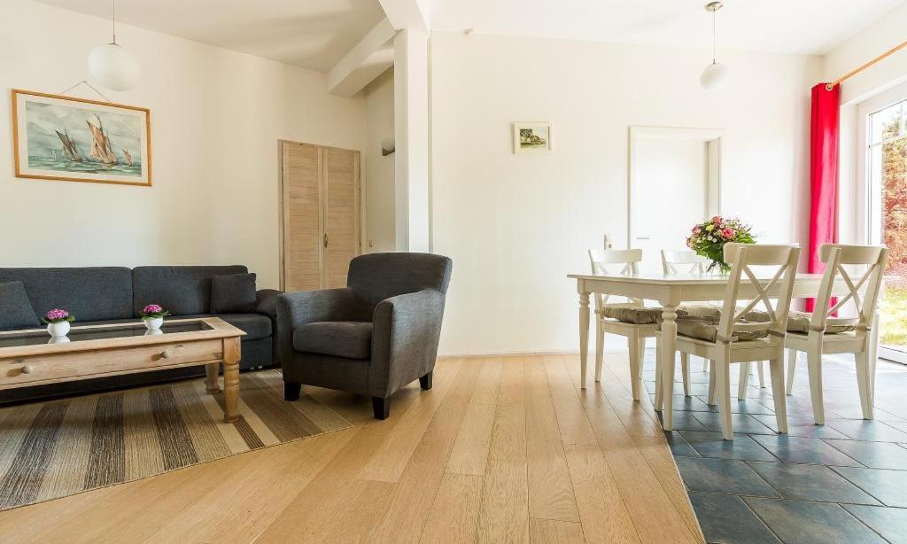 Apartment with Terrace photo 1