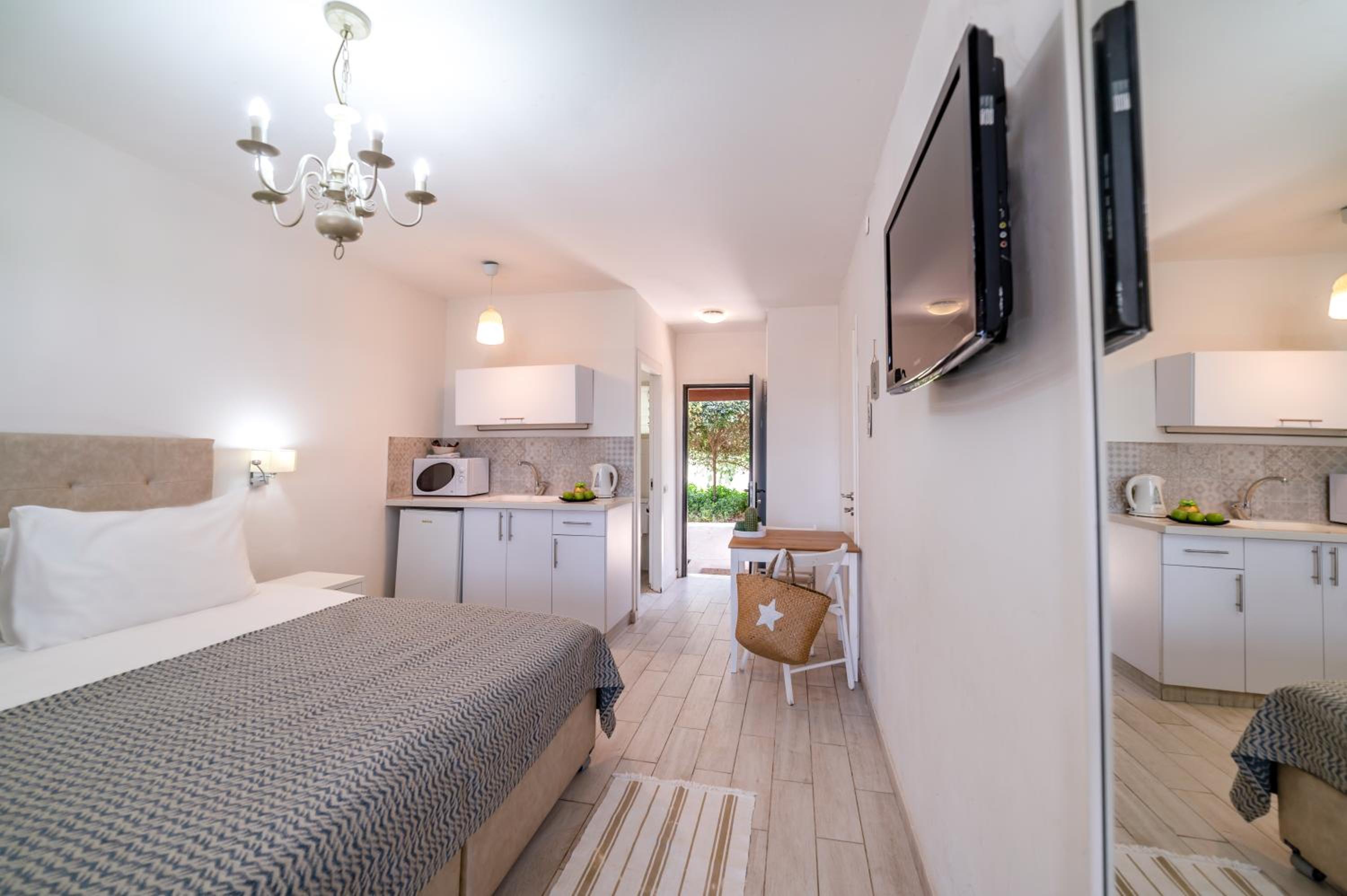 Comfort Double or Twin Room with Balcony - Photo 3