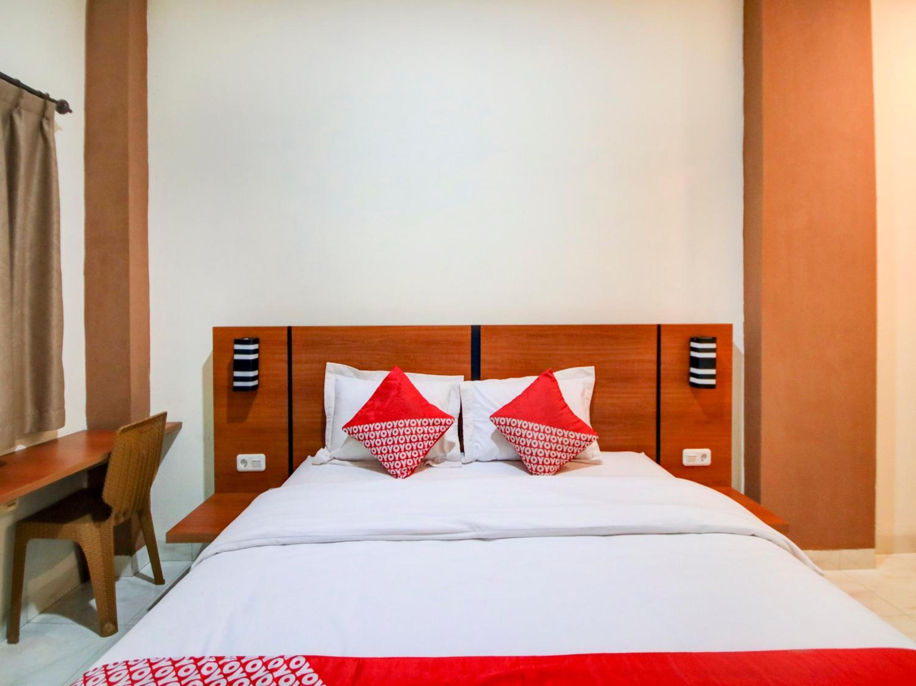 Standard Double Room - Photo 8