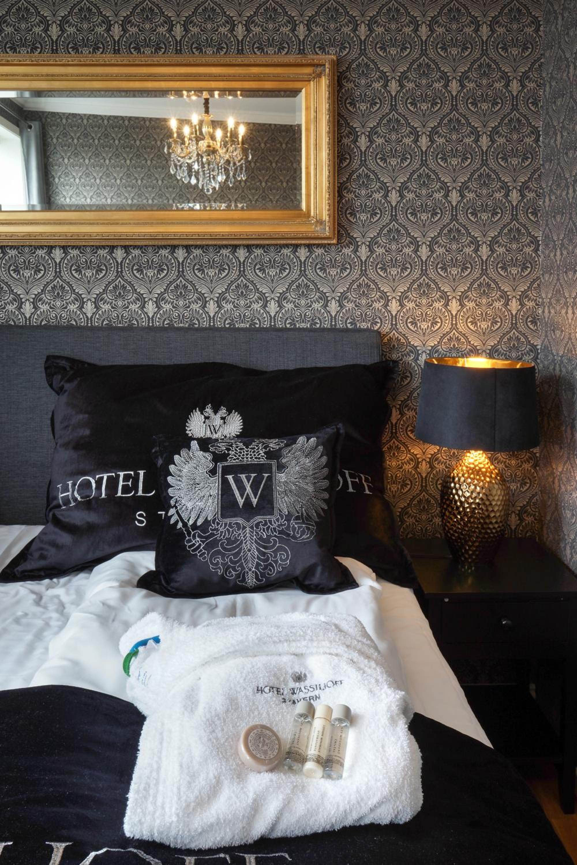 Superior Double Room with Sea View - Photo 3