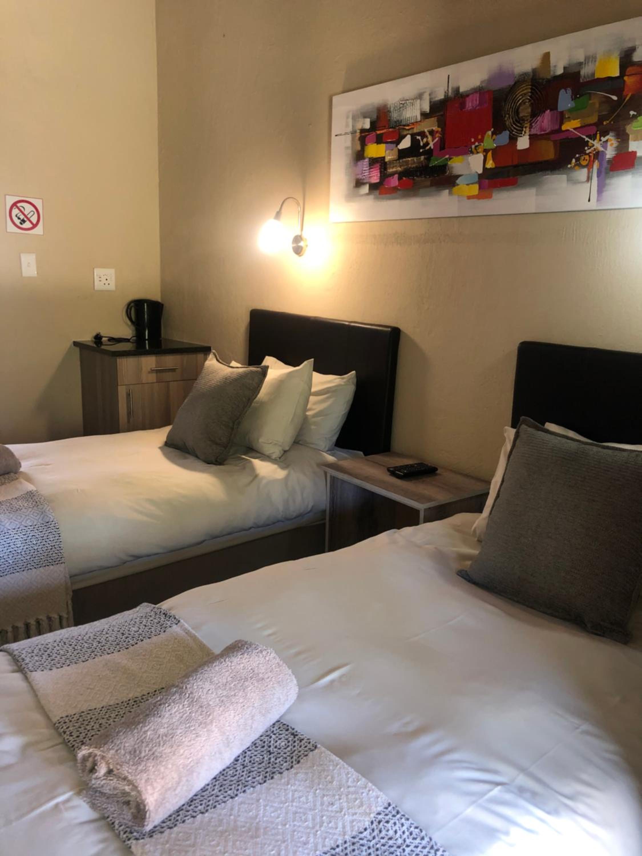 Standard Double Room photo 3