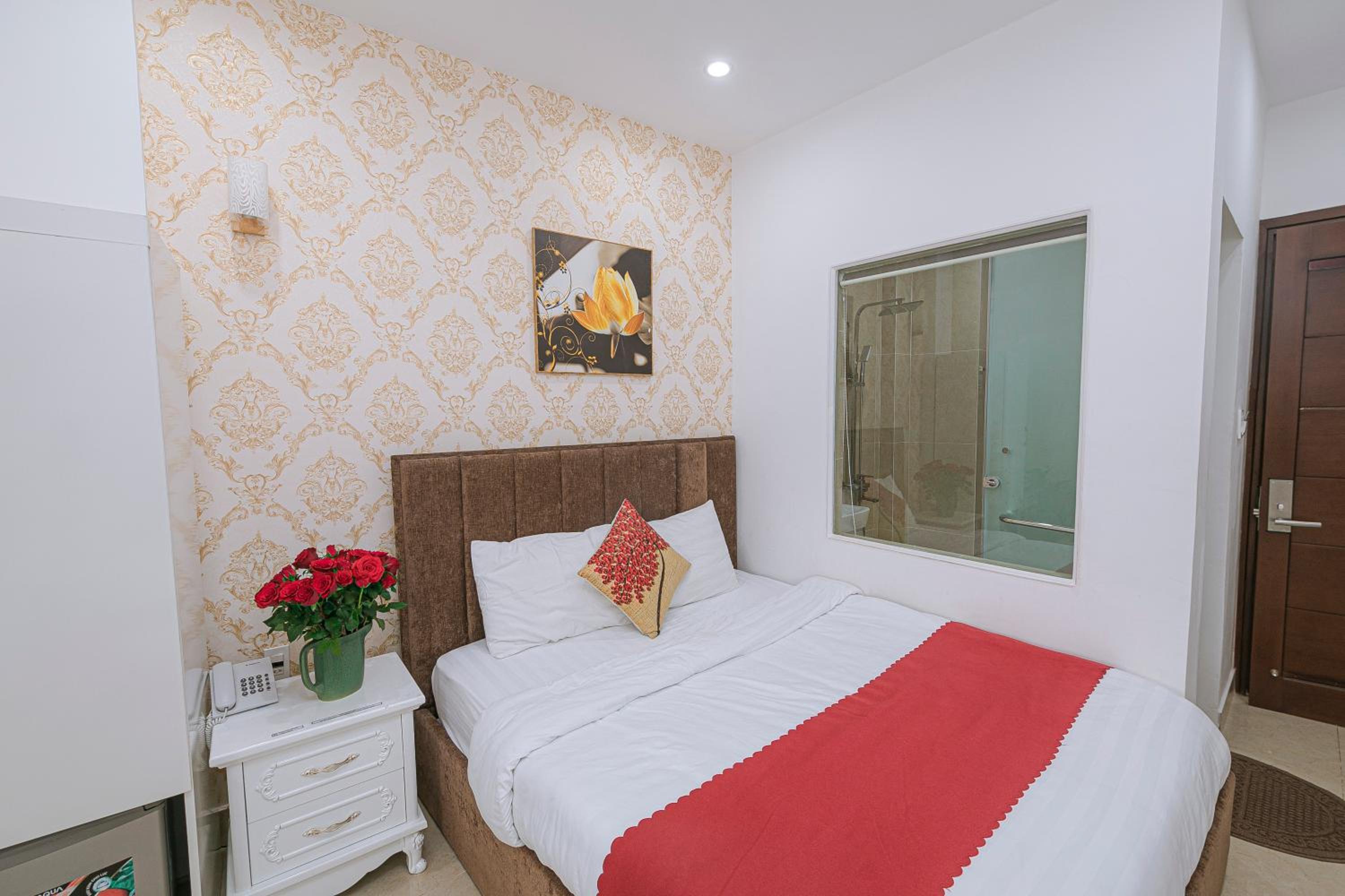 Deluxe Double Room - Photo 15