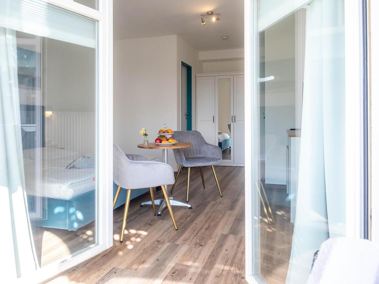 Deluxe Double Room with Balcony photo 3
