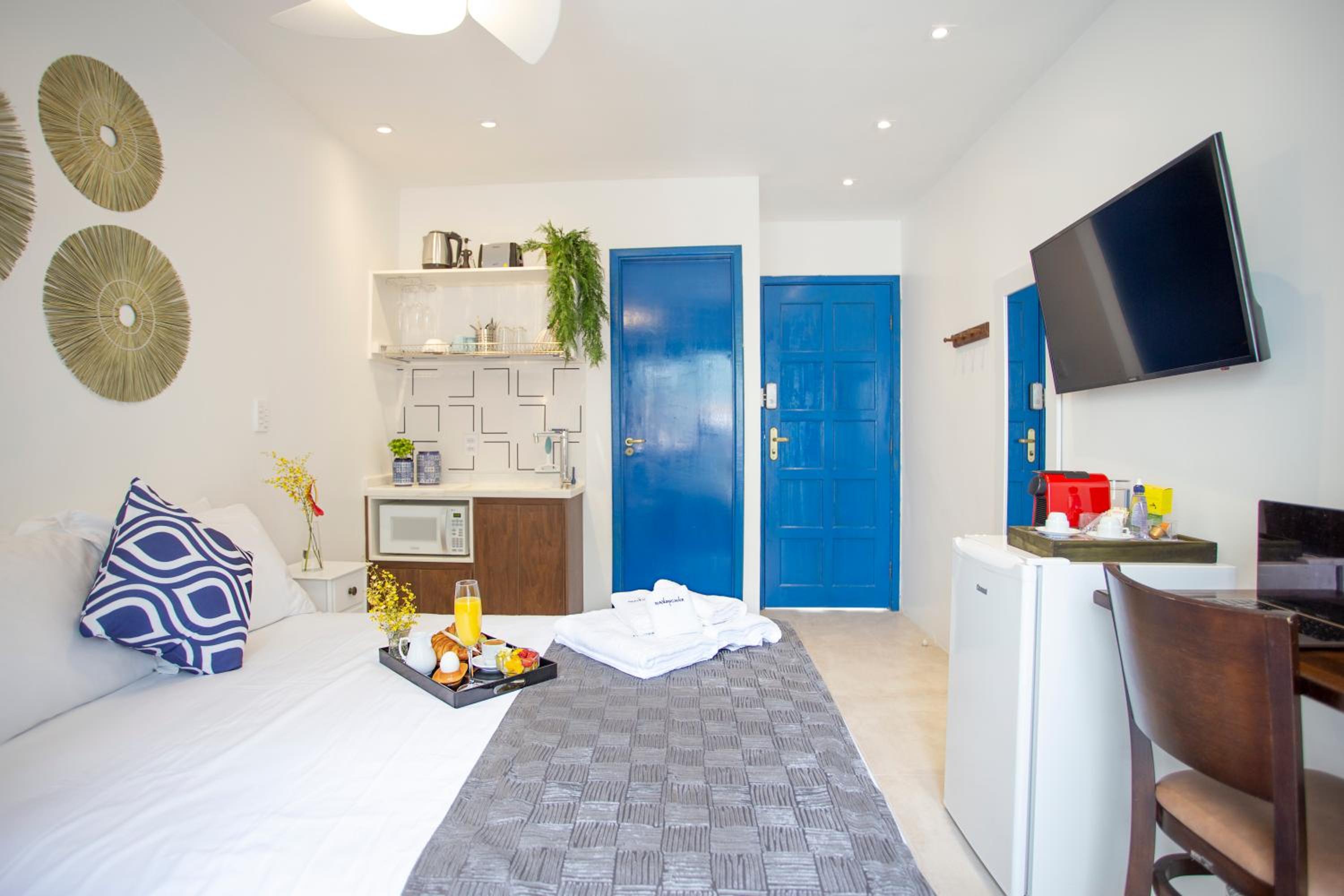 Family Studio - Photo 6