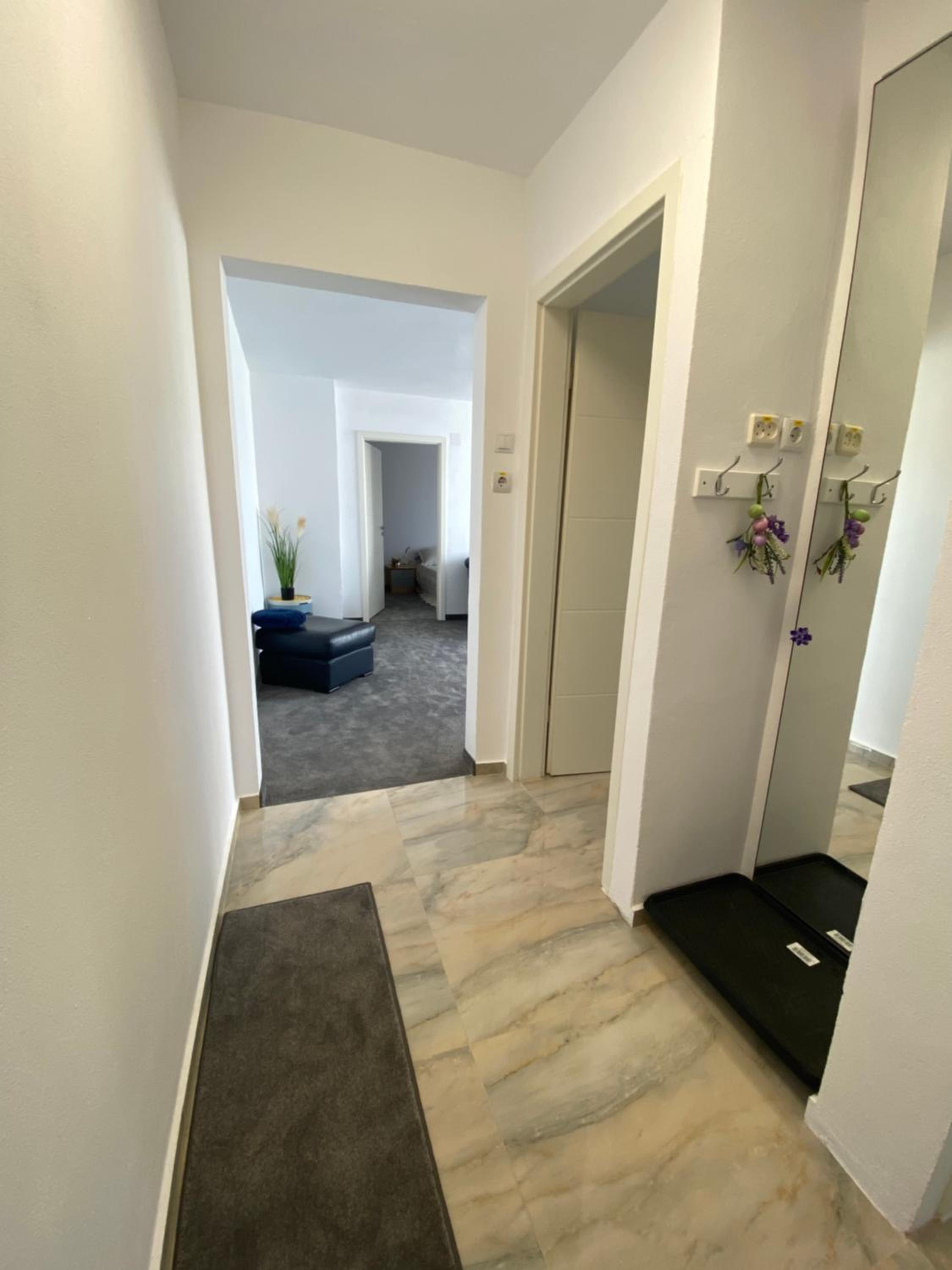 One-Bedroom Apartment - Photo 24