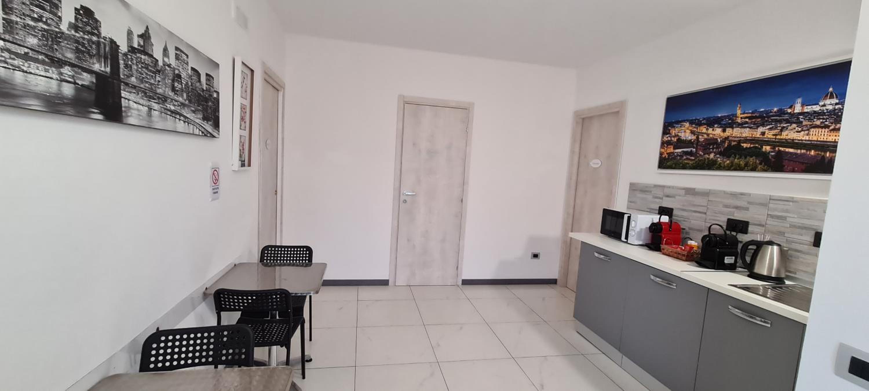 Triple Room with Private External Bathroom - Photo 14
