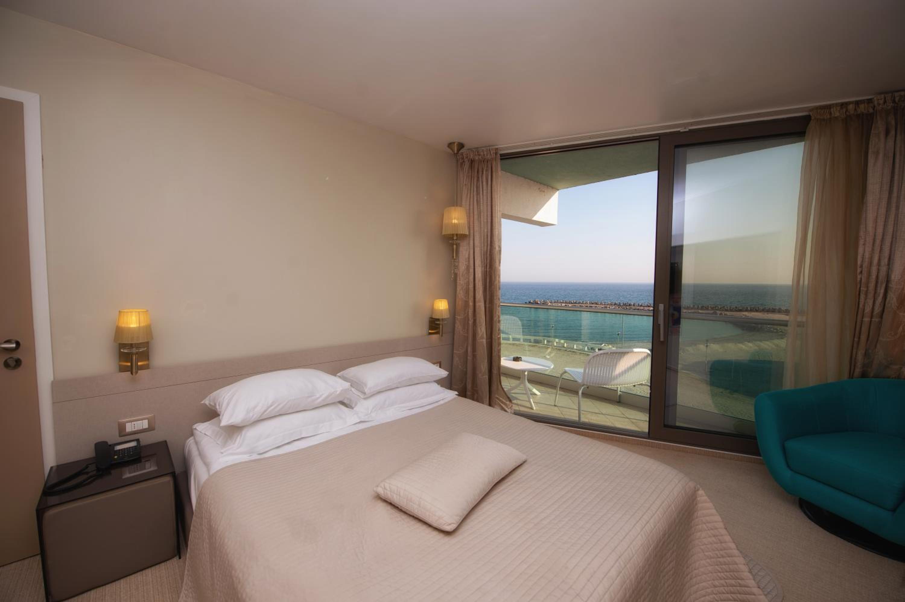 Suite with Sea View photo 3