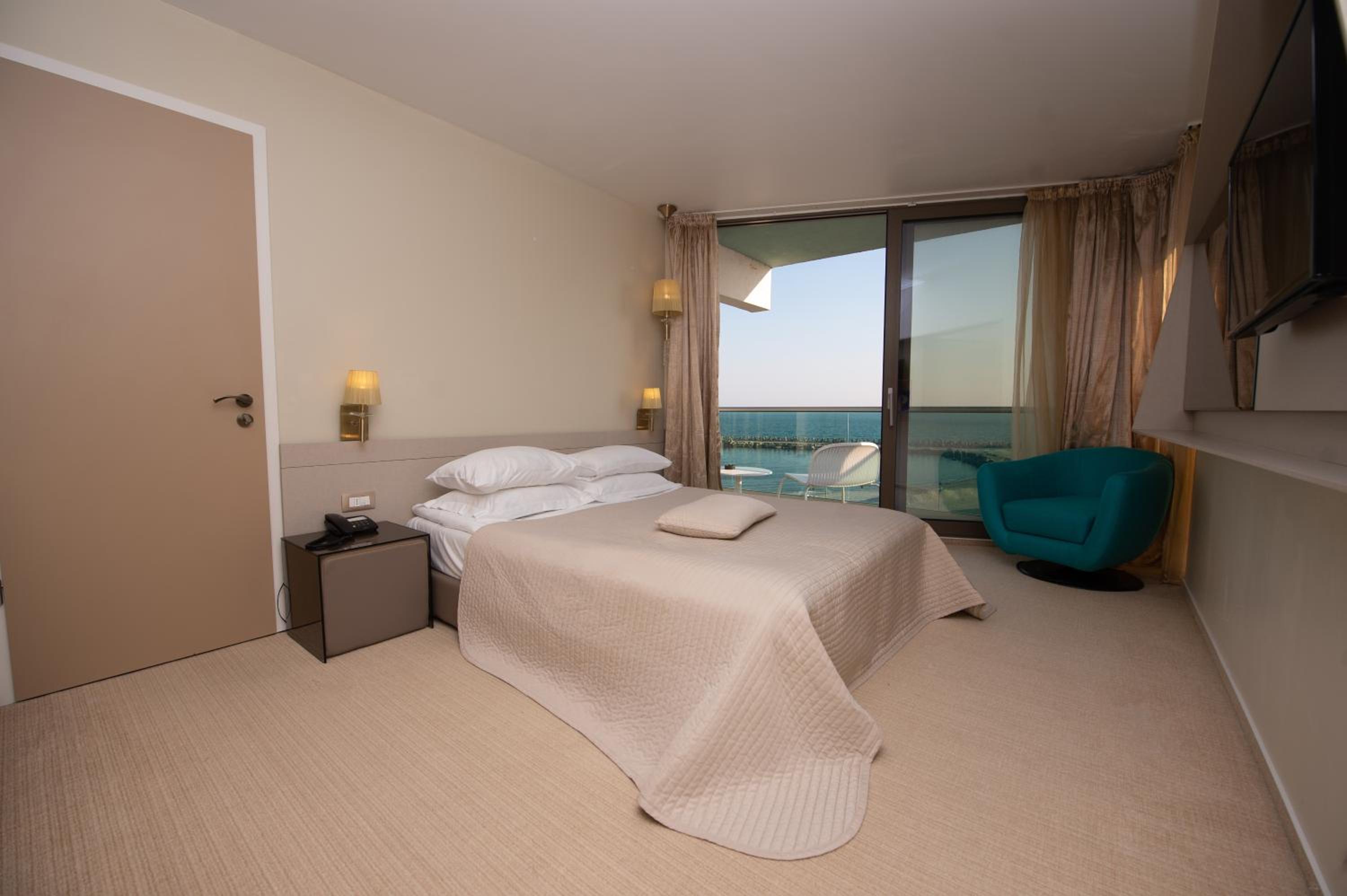 Suite with Sea View photo 2