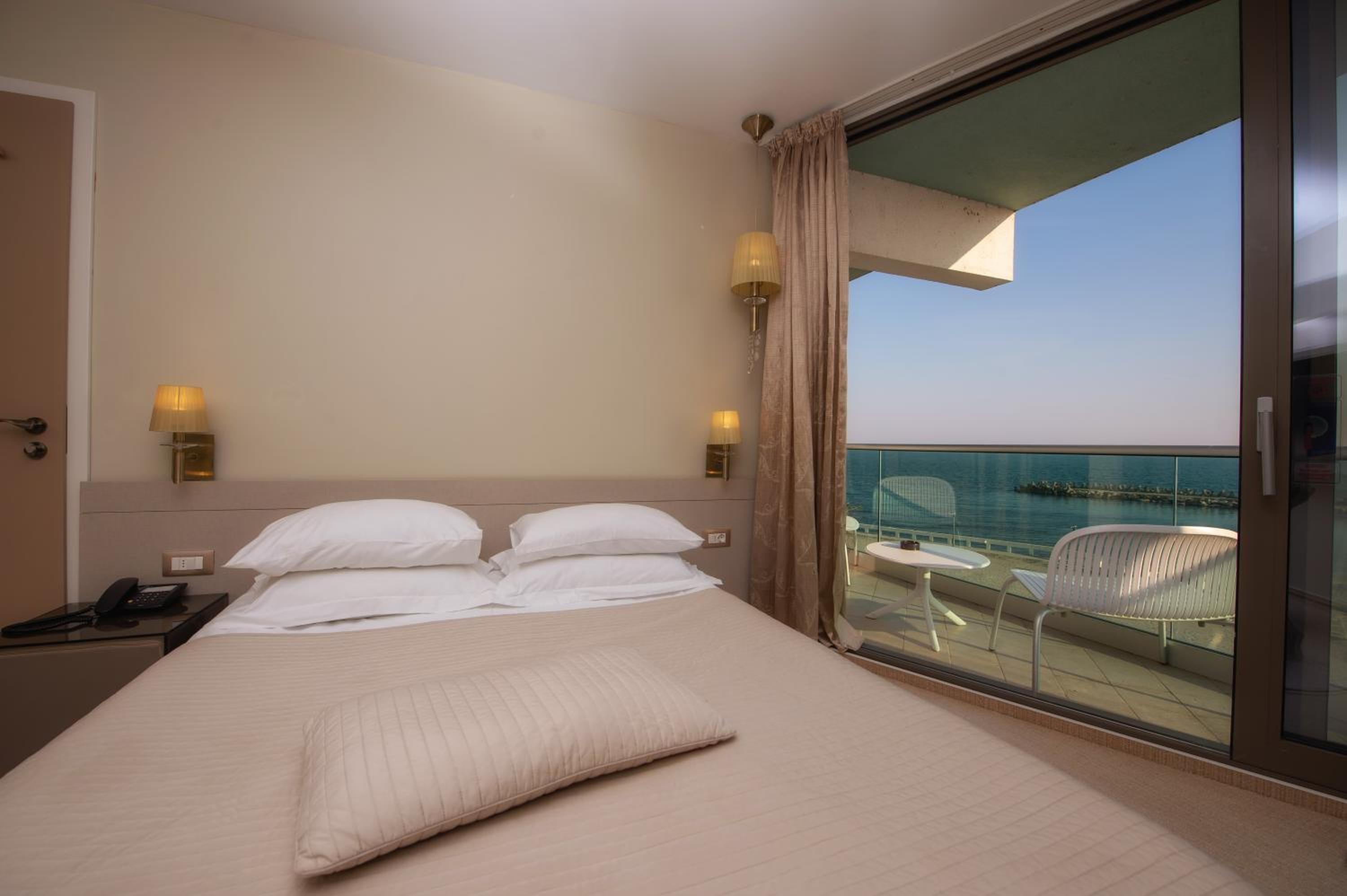 Suite with Sea View