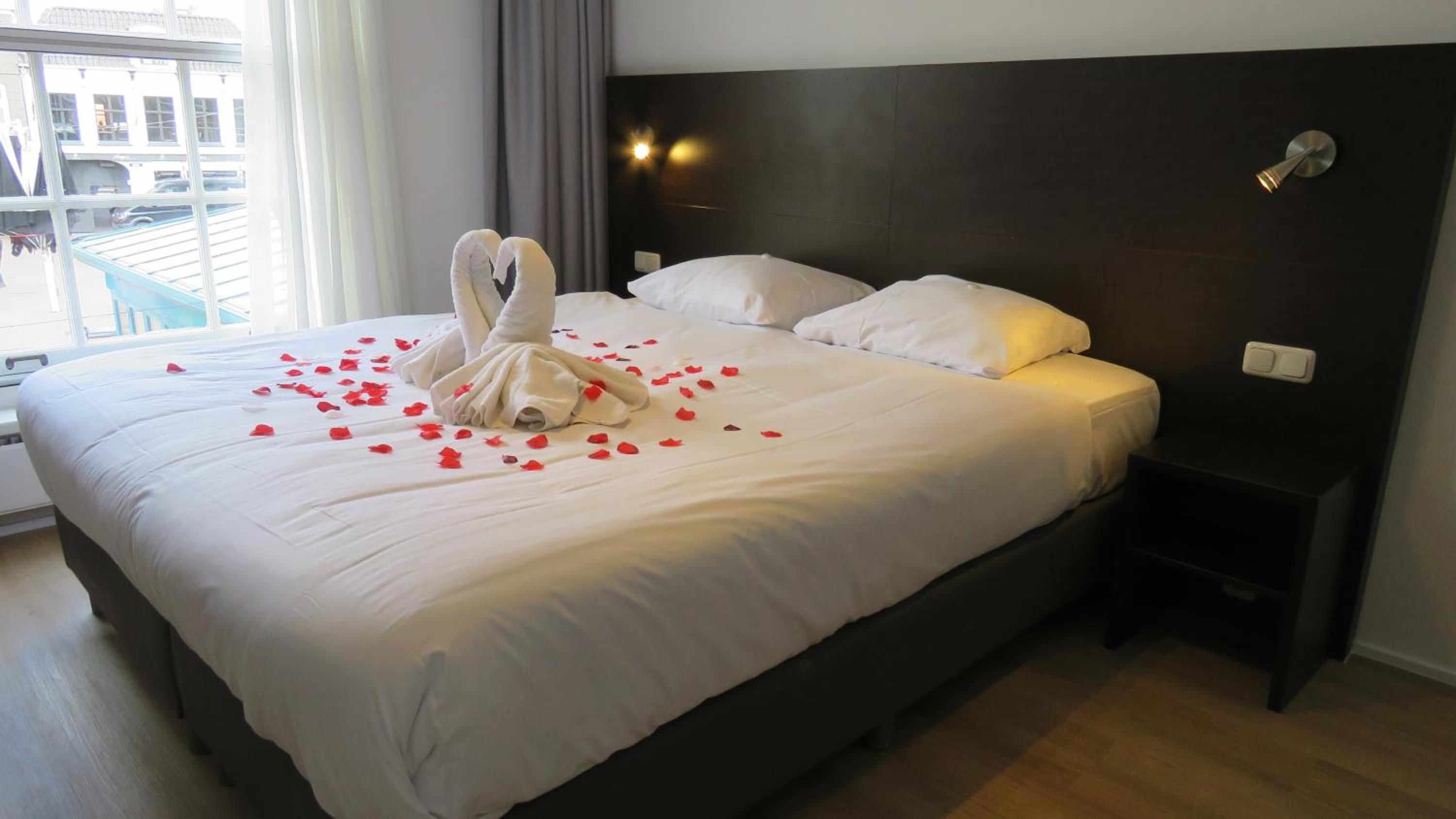 Double or Twin Room - Photo 6