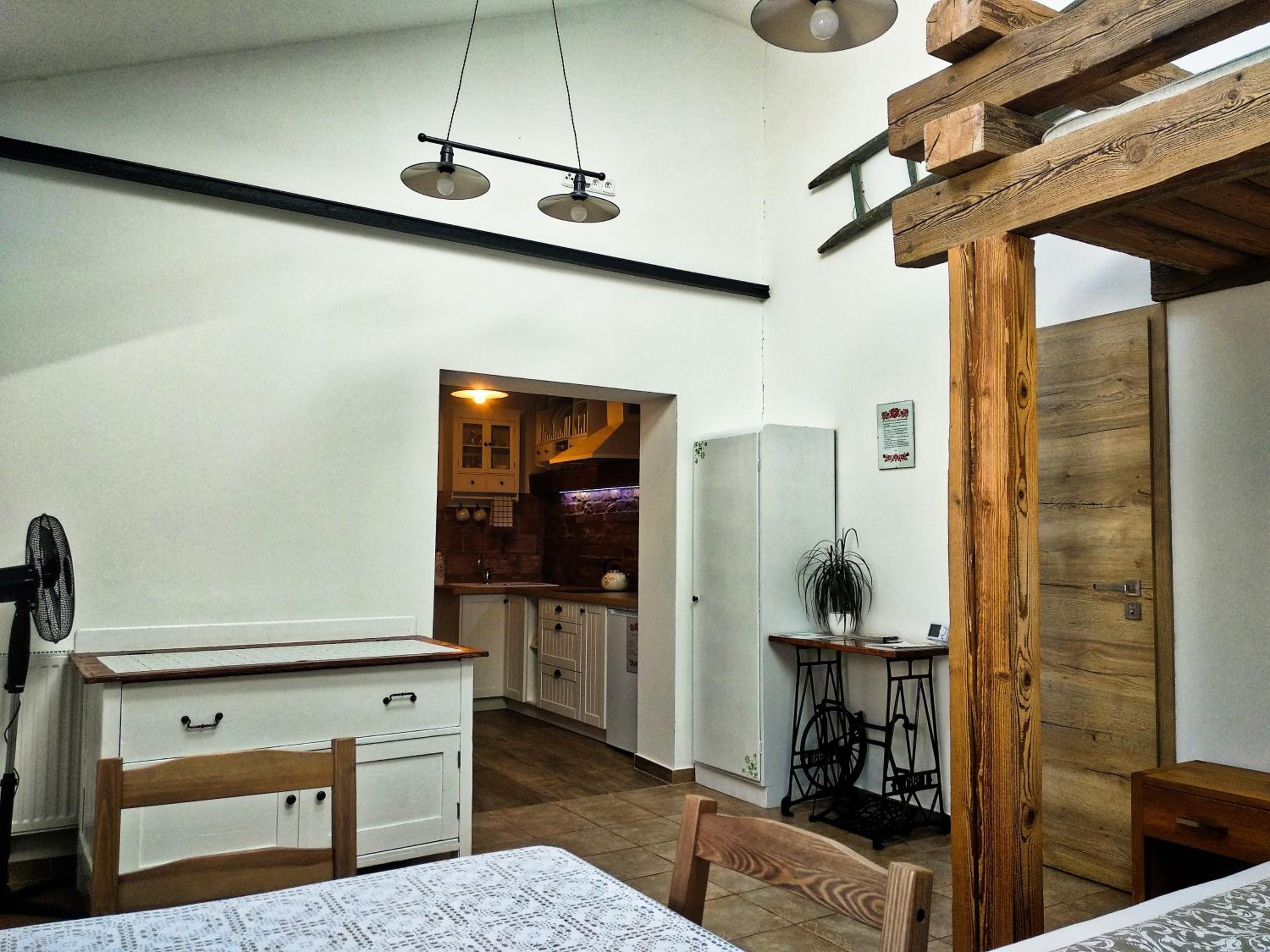 Studio Apartment - Photo 7