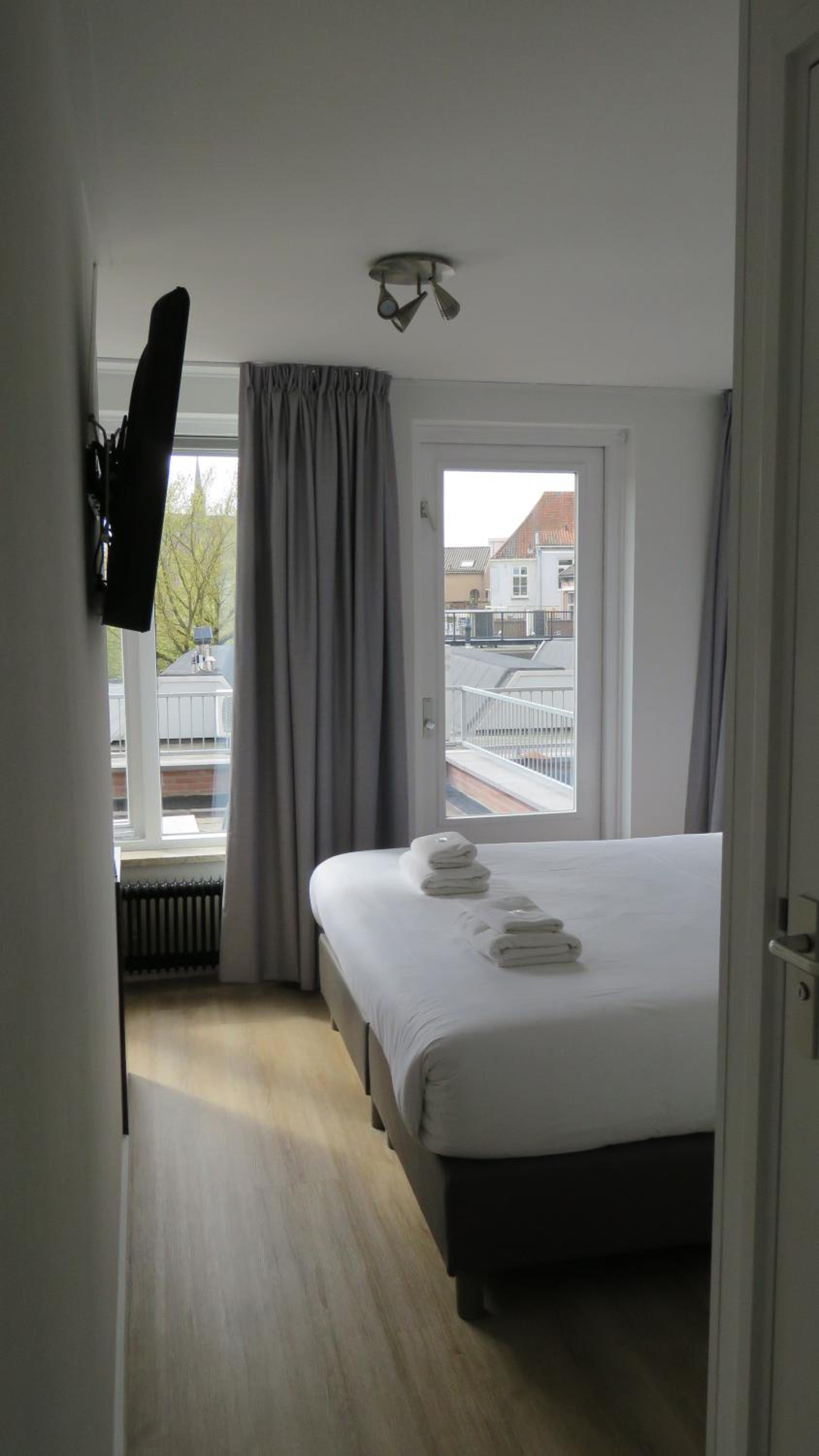 Double or Twin Room - Photo 1