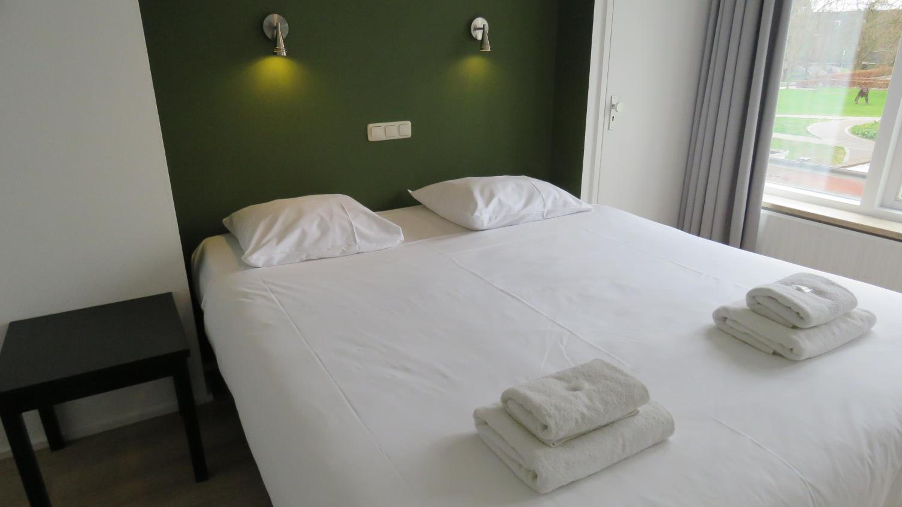 Double or Twin Room - Photo 9