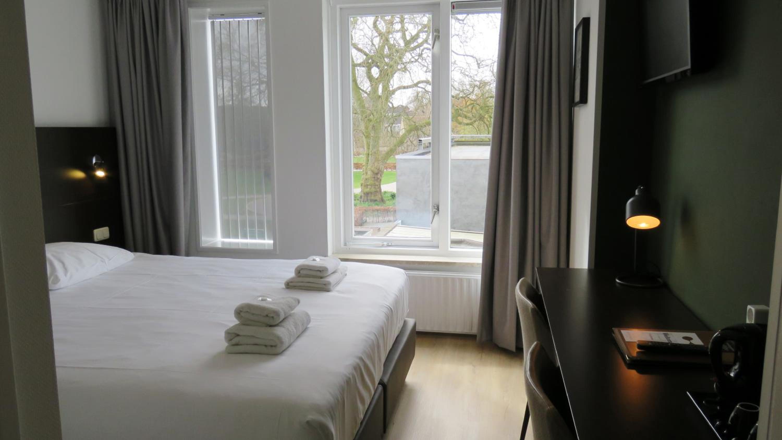 Double or Twin Room - Photo 7