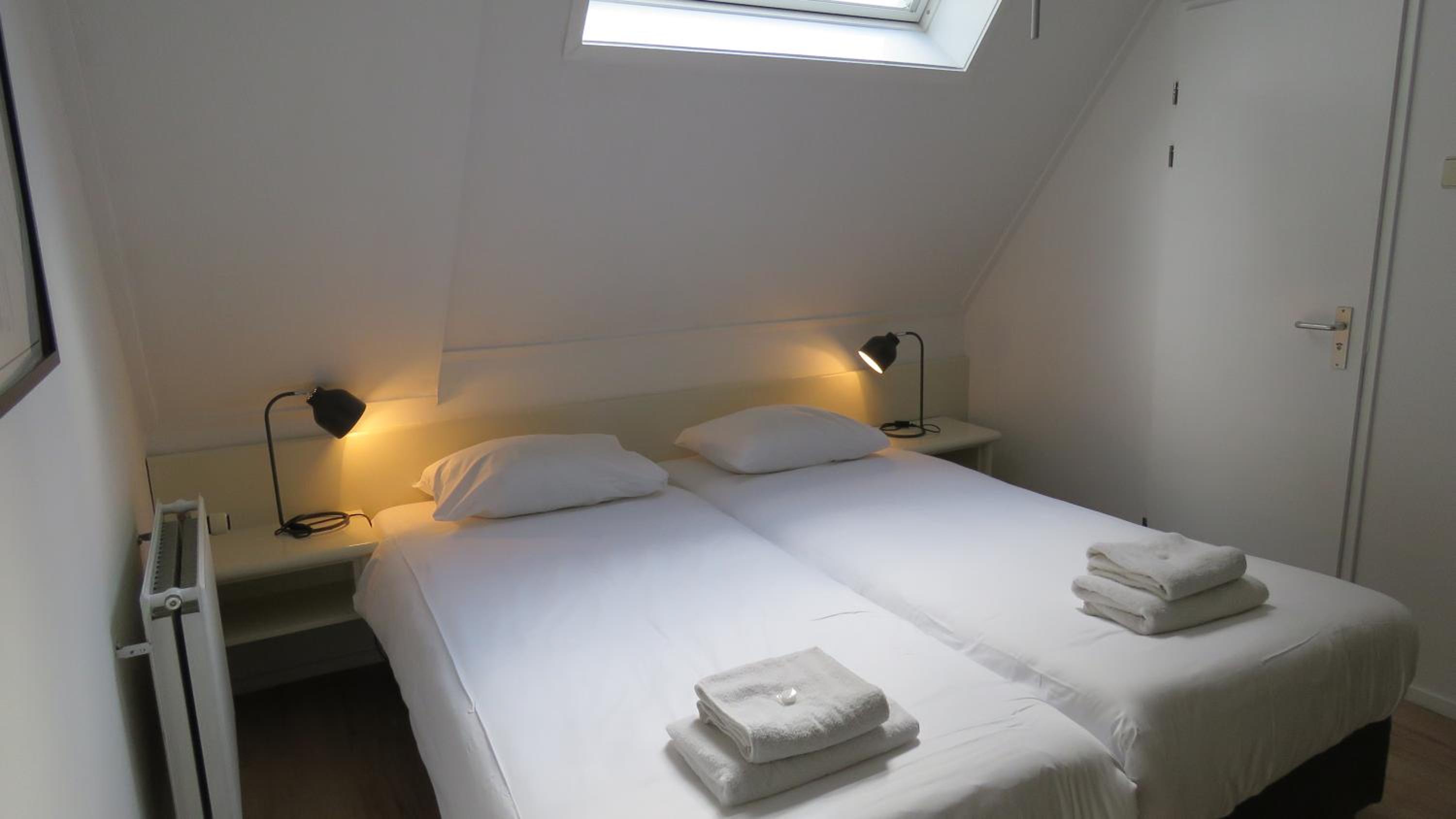 Double or Twin Room - Photo 8