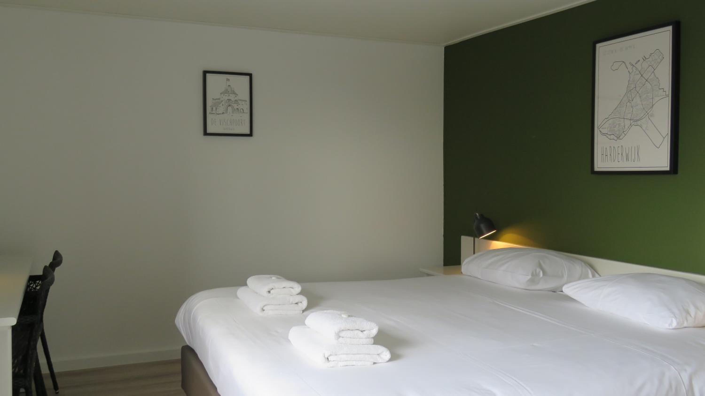 Double or Twin Room - Photo 3