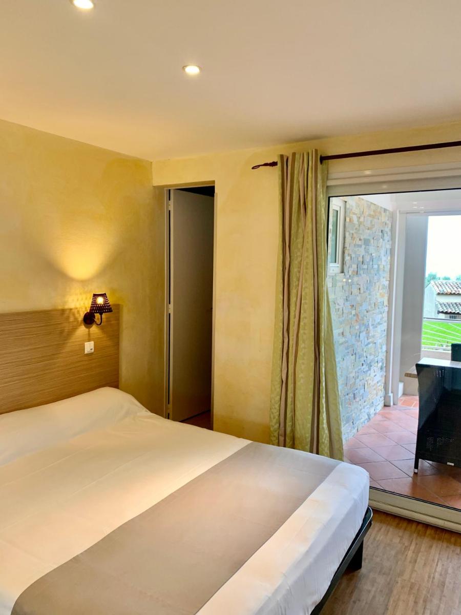 Double Room with Sea View photo 2