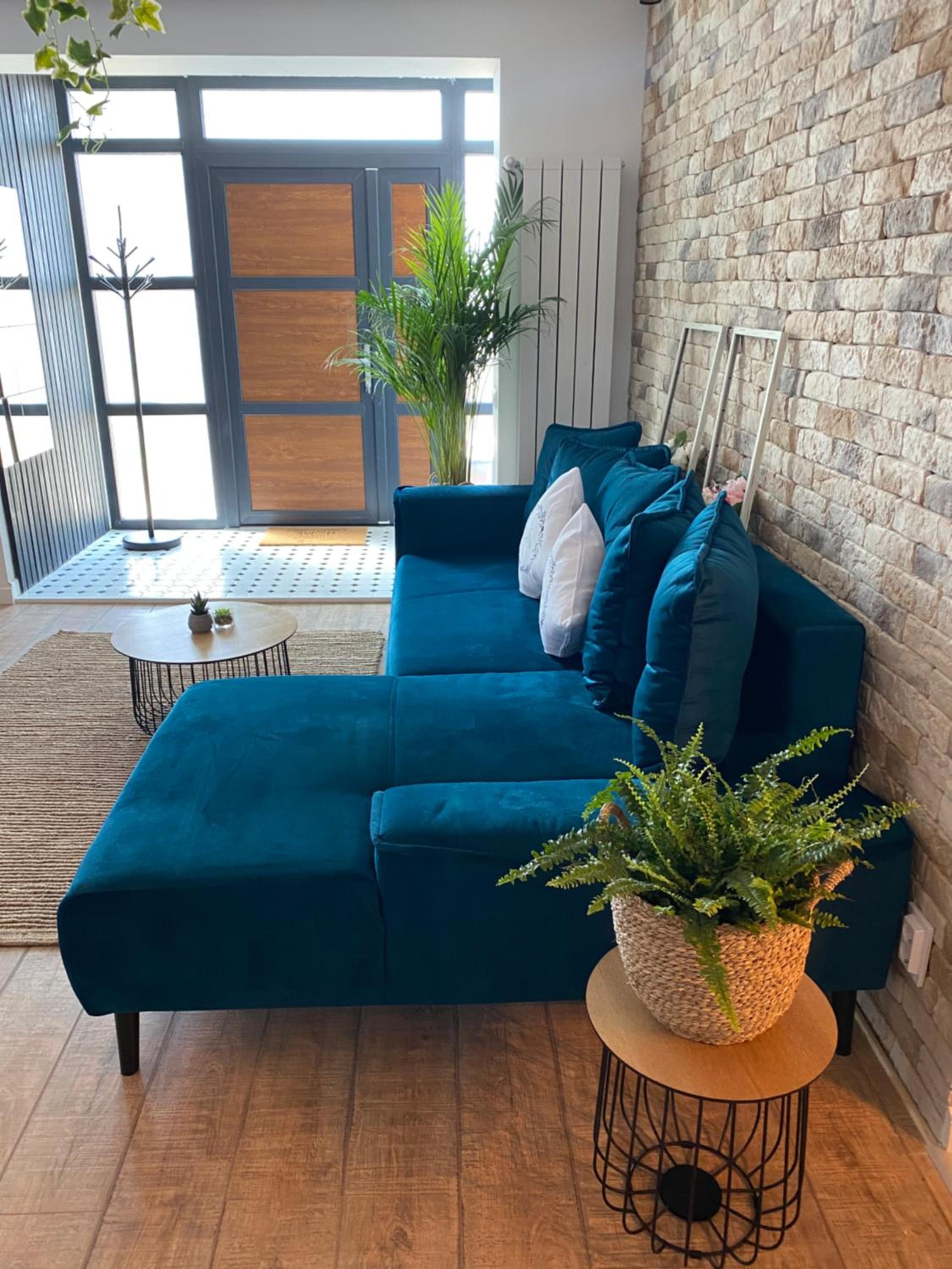 One-Bedroom Apartment - Photo 18