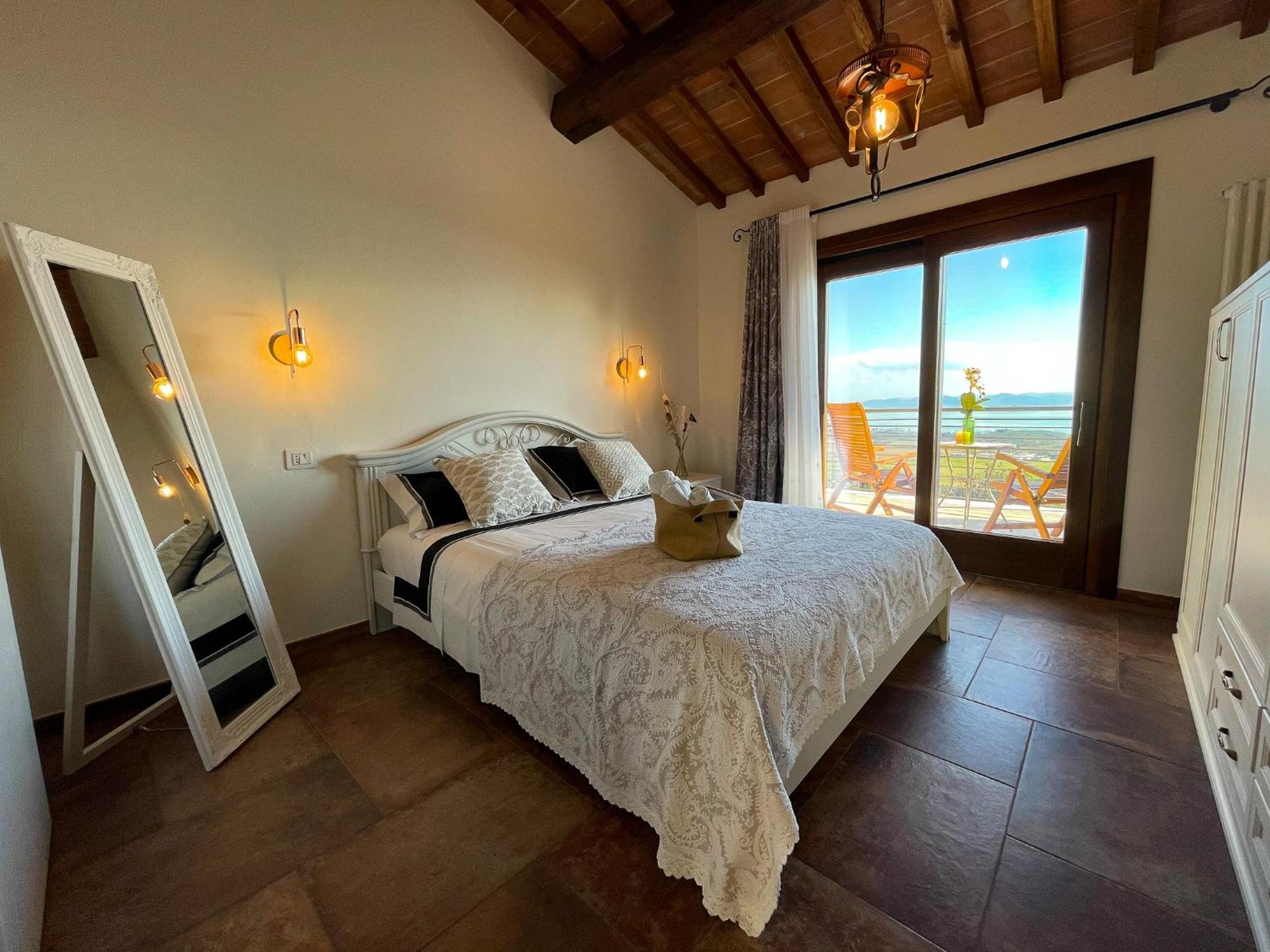 Queen Room with Balcony