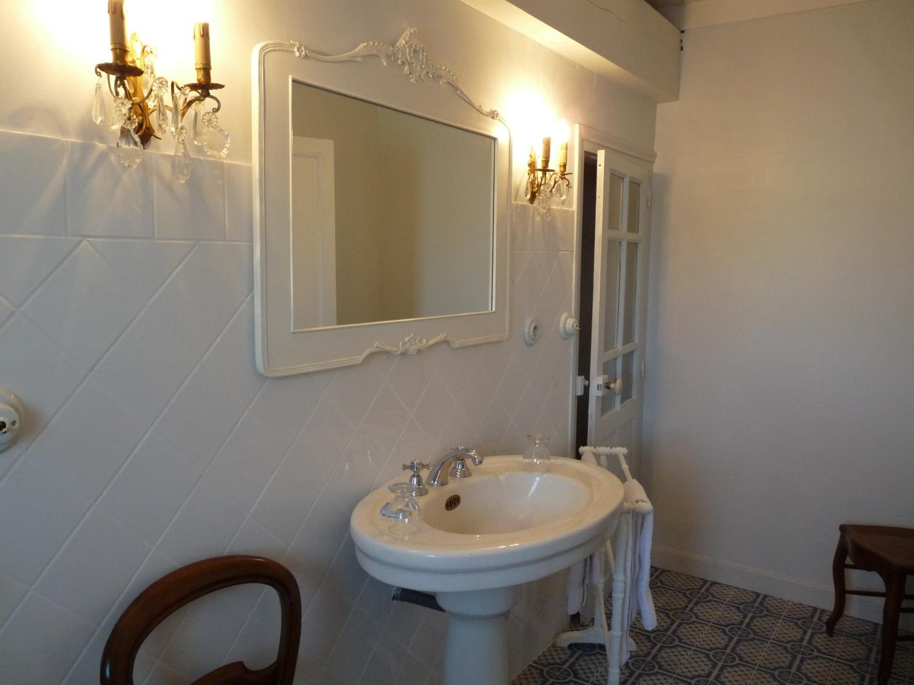 Double Room with Private Bathroom photo 3