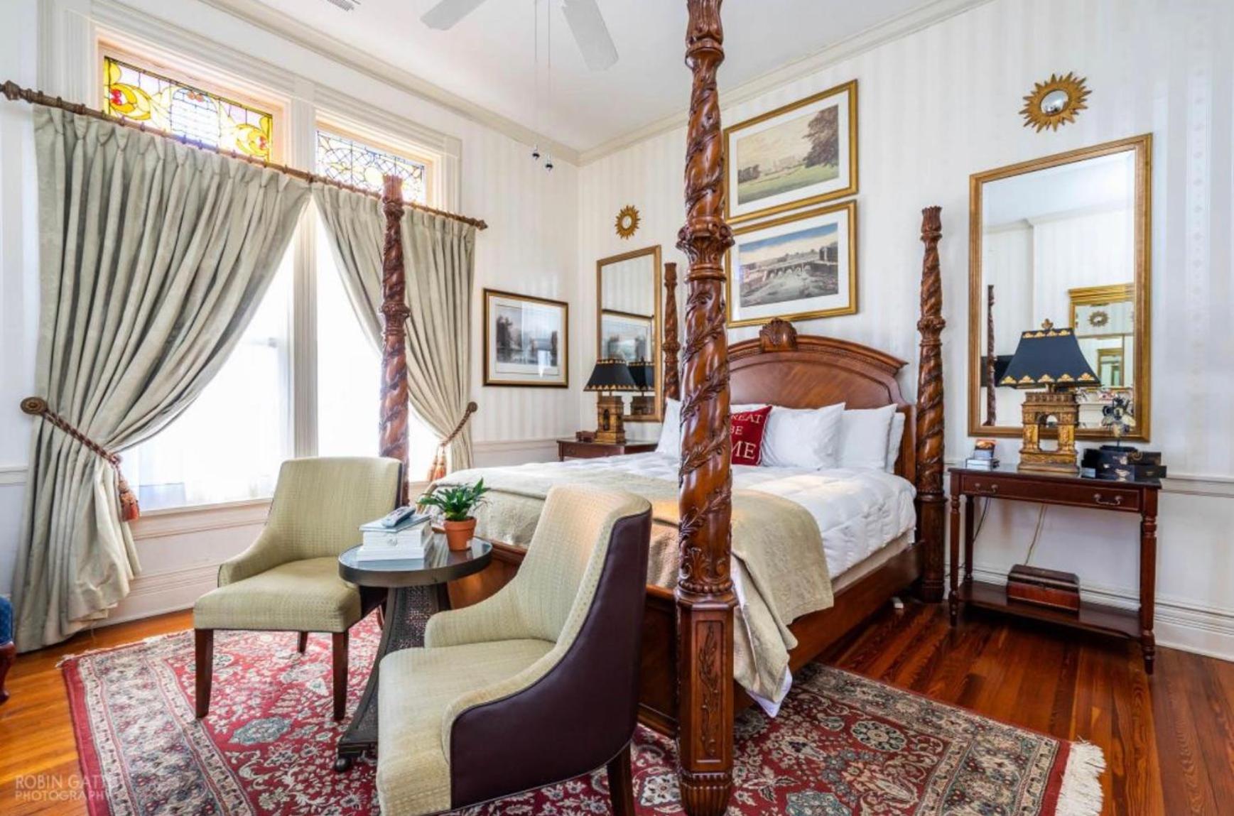 Deluxe Double Room with Bath photo 1