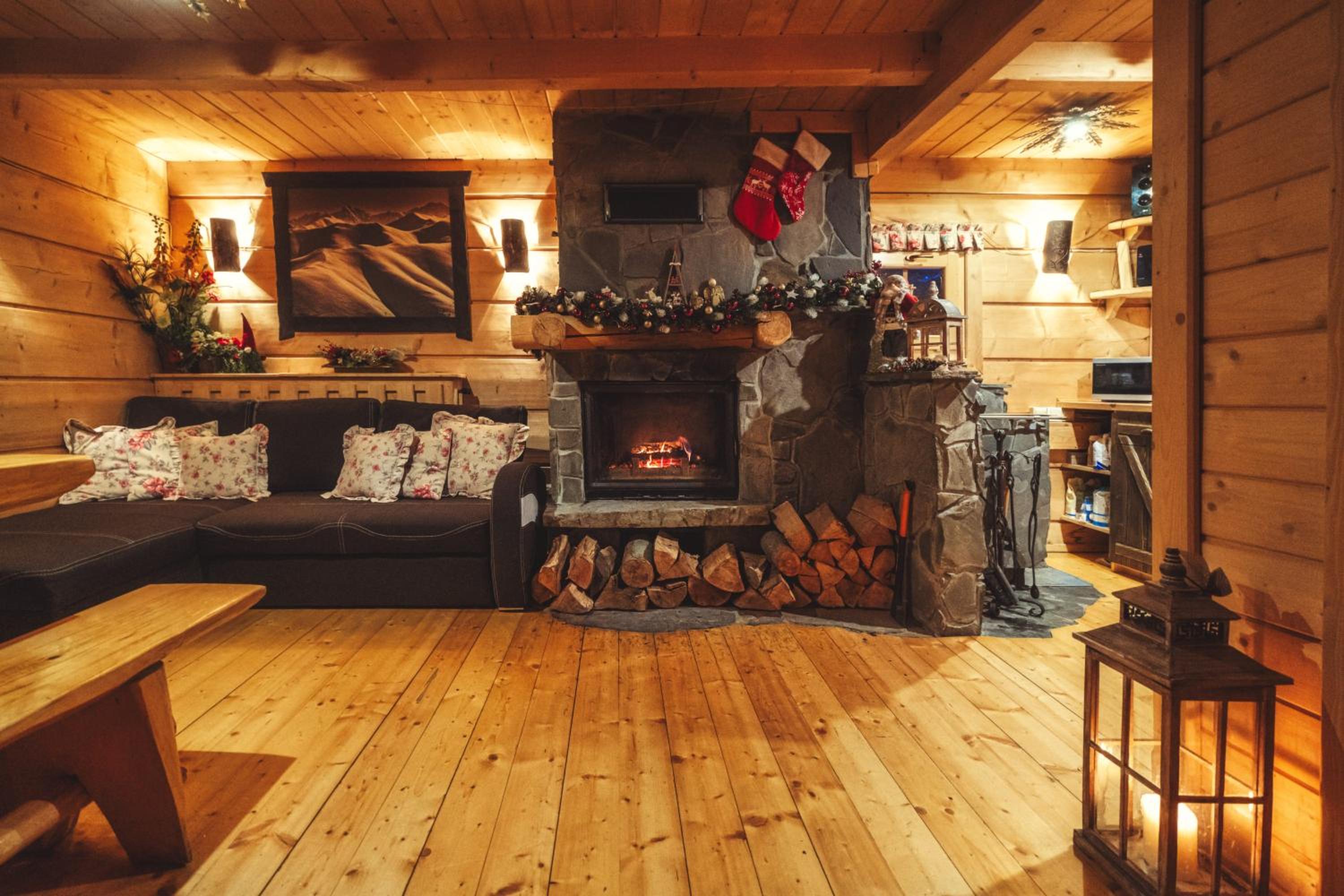 Two-Bedroom Chalet - Photo 87