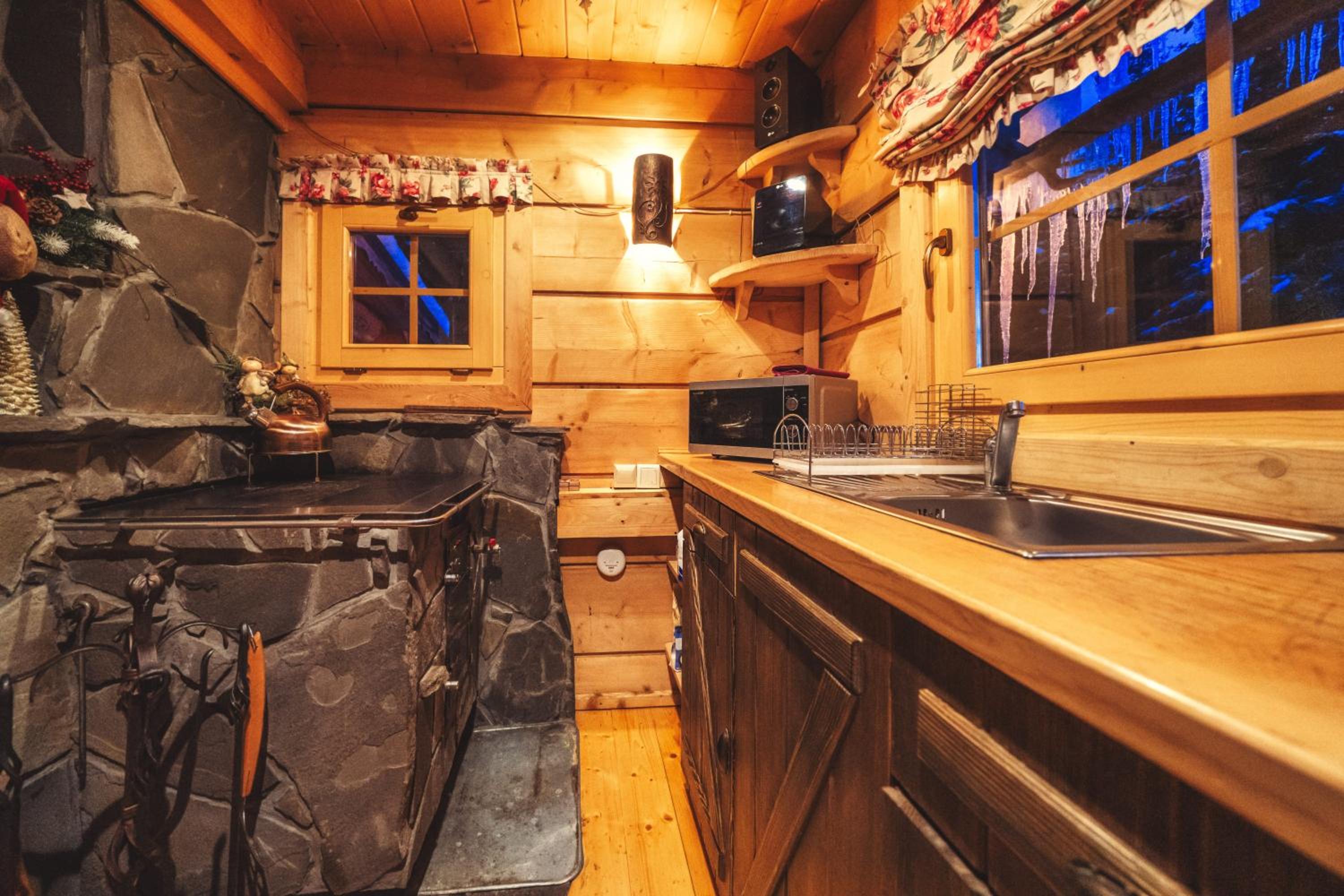 Two-Bedroom Chalet - Photo 80