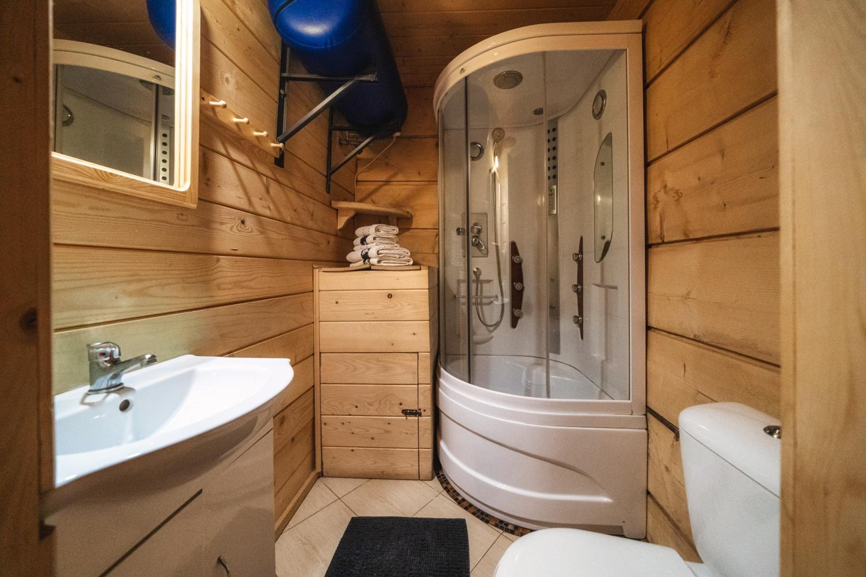 Two-Bedroom Chalet - Photo 69