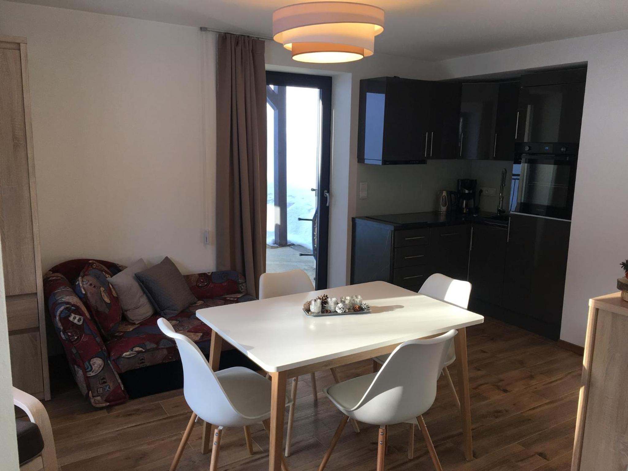 One-Bedroom Apartment - Photo 4