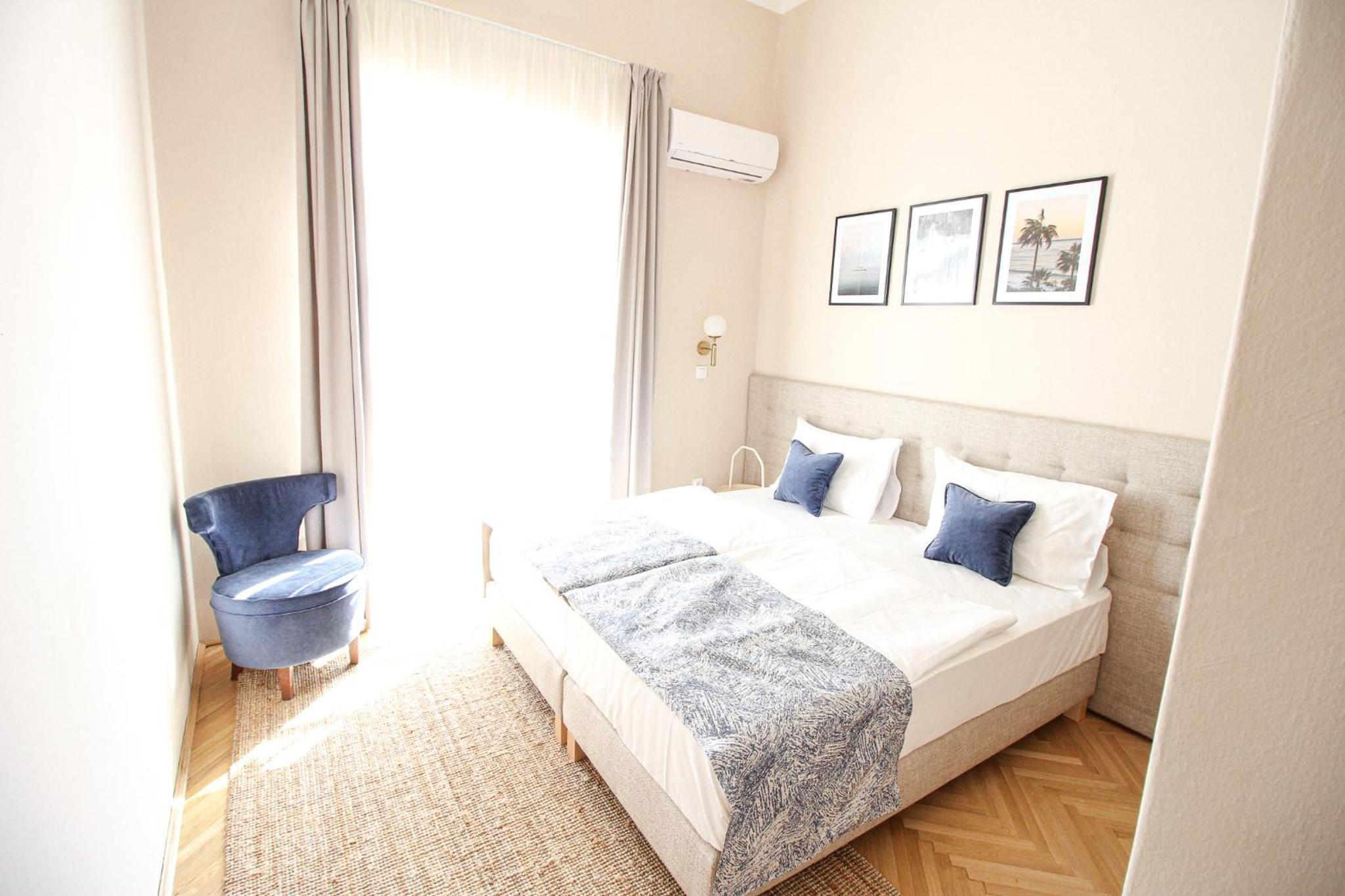 Deluxe Double Room photo 2