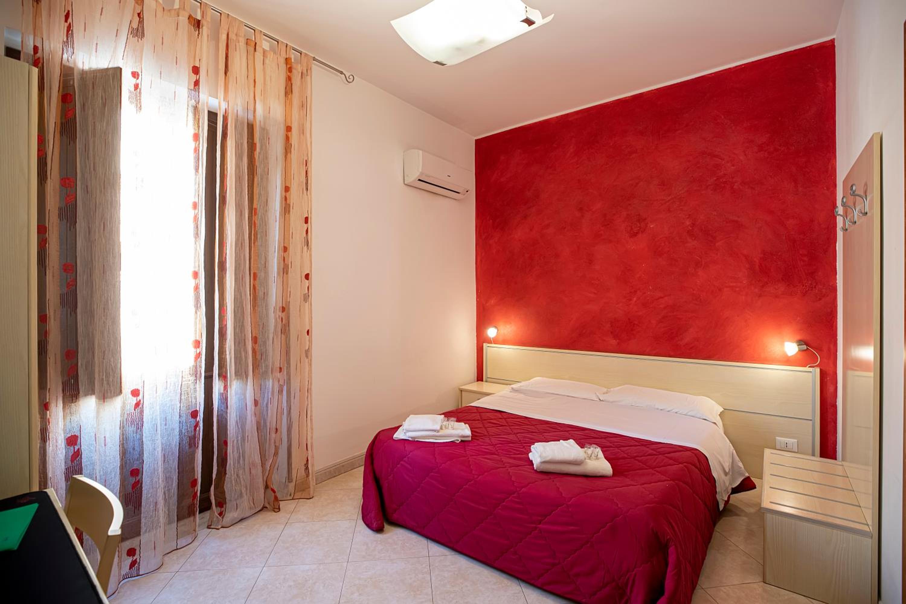 Double or Twin Room photo 2