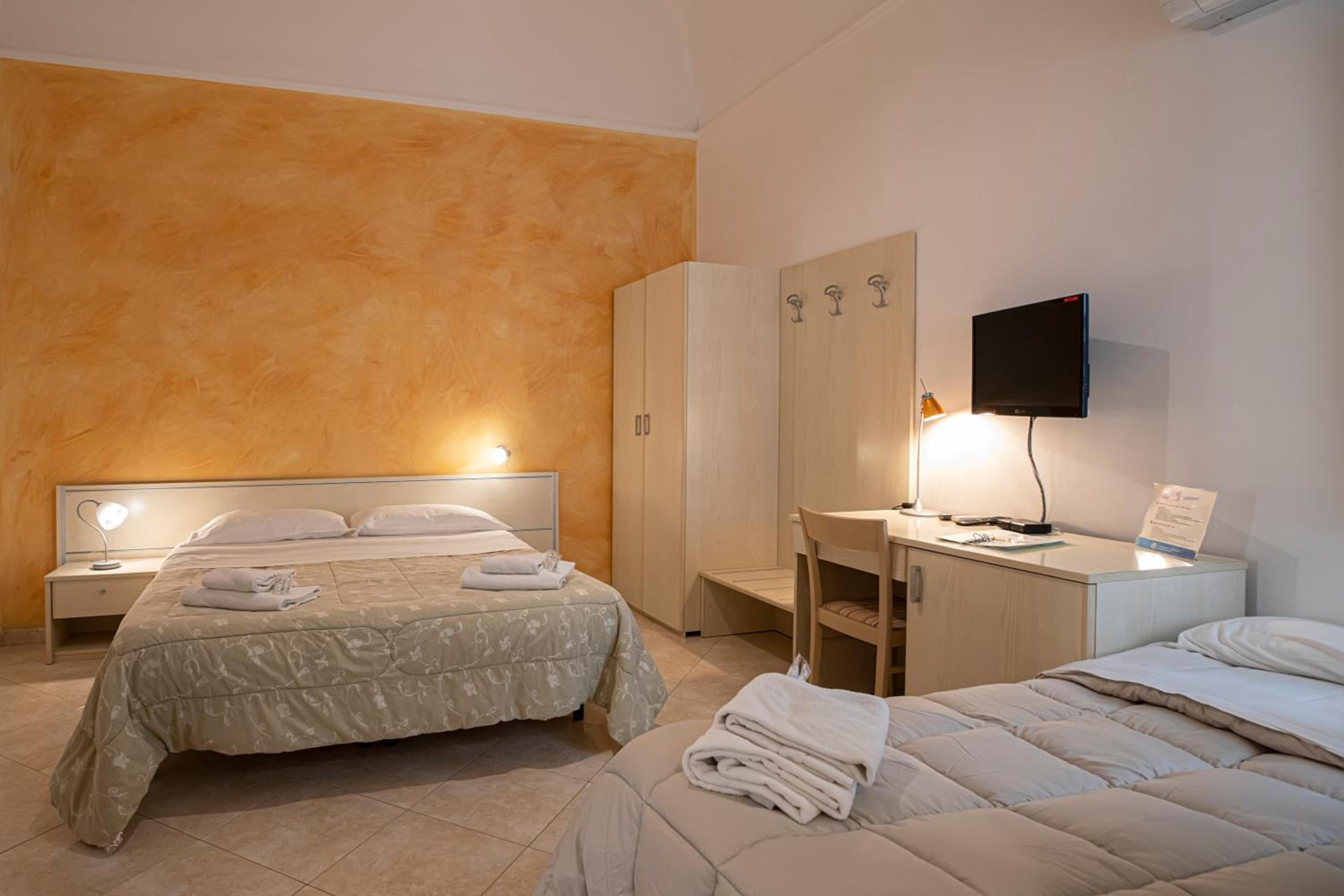 Triple Room photo 3