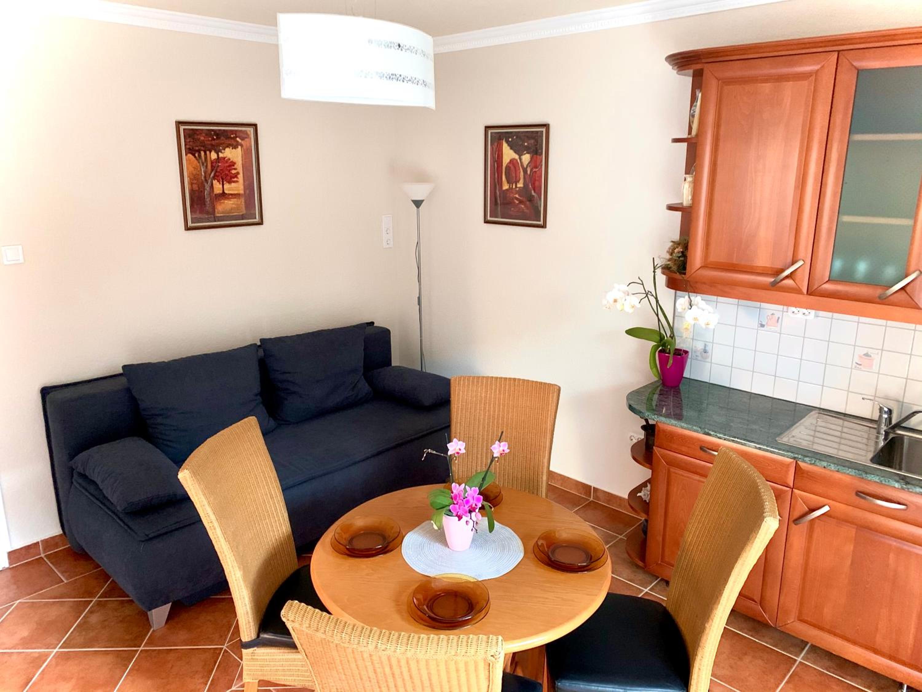 One-Bedroom Apartment - Photo 11