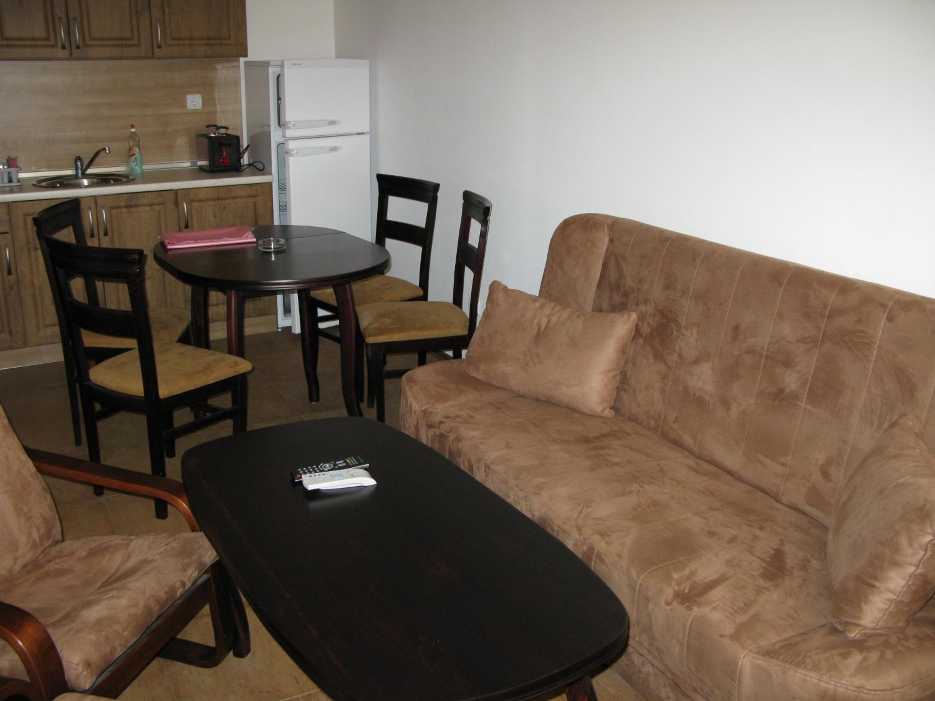 One-Bedroom Apartment with Balcony photo 3