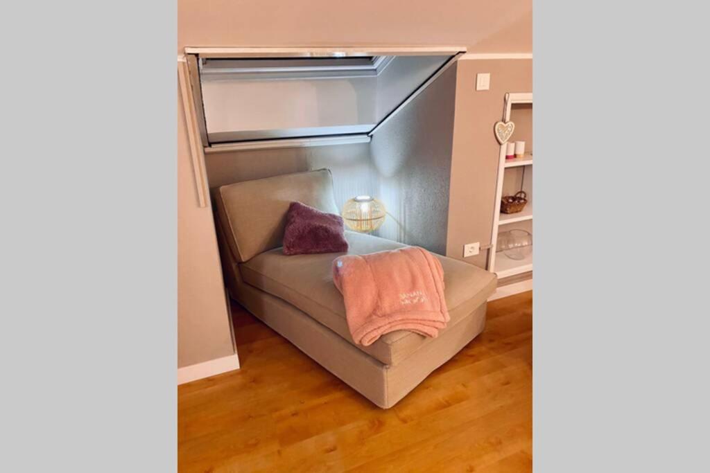 One-Bedroom Apartment - Photo 7
